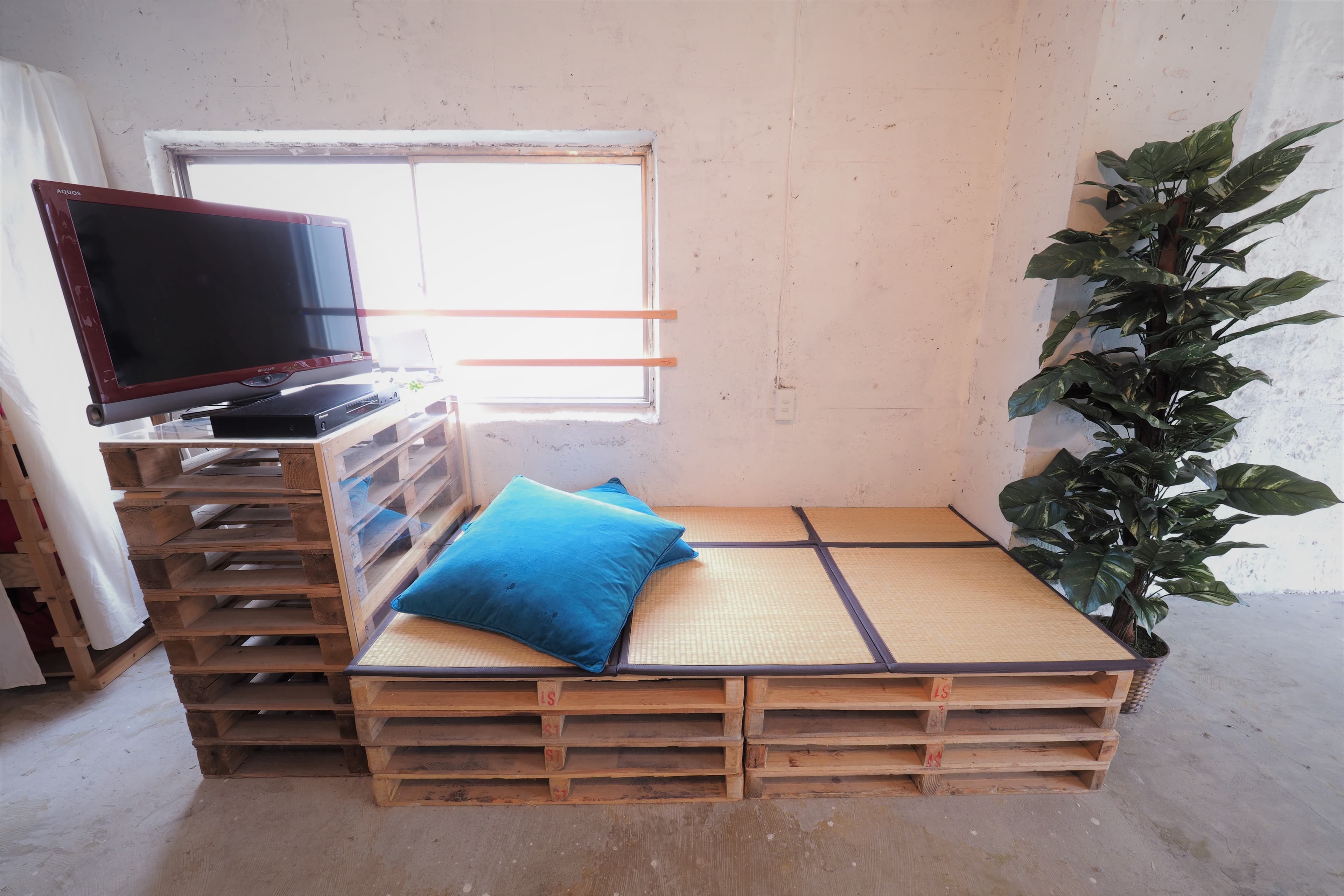 わずかですが、畳スペースがございます