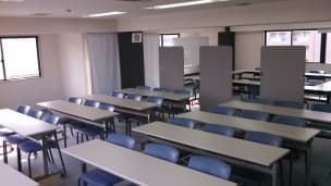 簡易パーティションで仕切った場合の写真です。