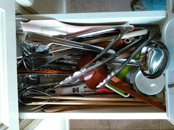 引出し 2番目 調理器具