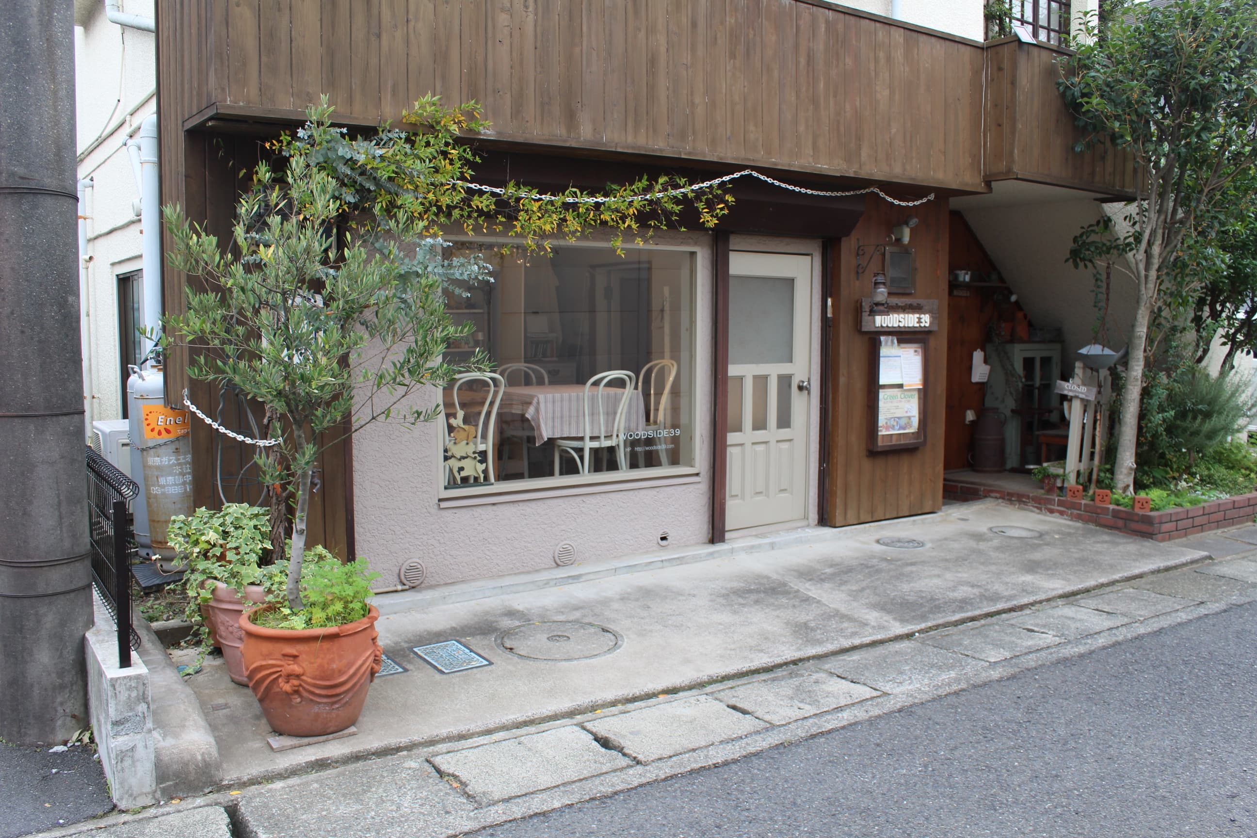 駐車スペース 1台