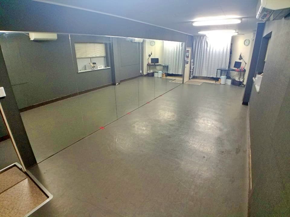 ダンススペース