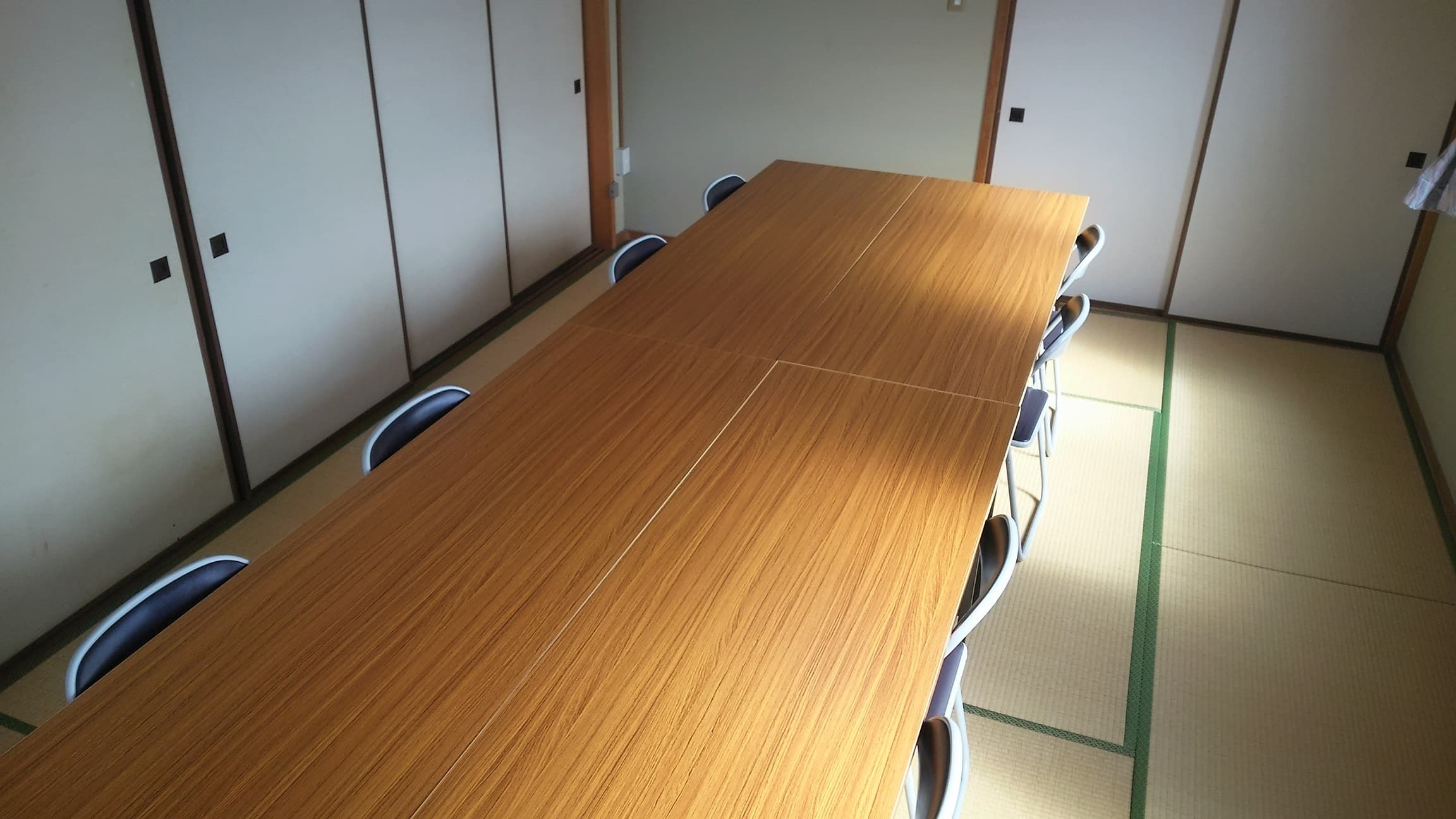 貸切予約がなければ、和室でも作業可能です。