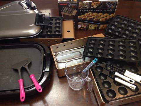 たこ焼き器×4台 、ホットプレート×4