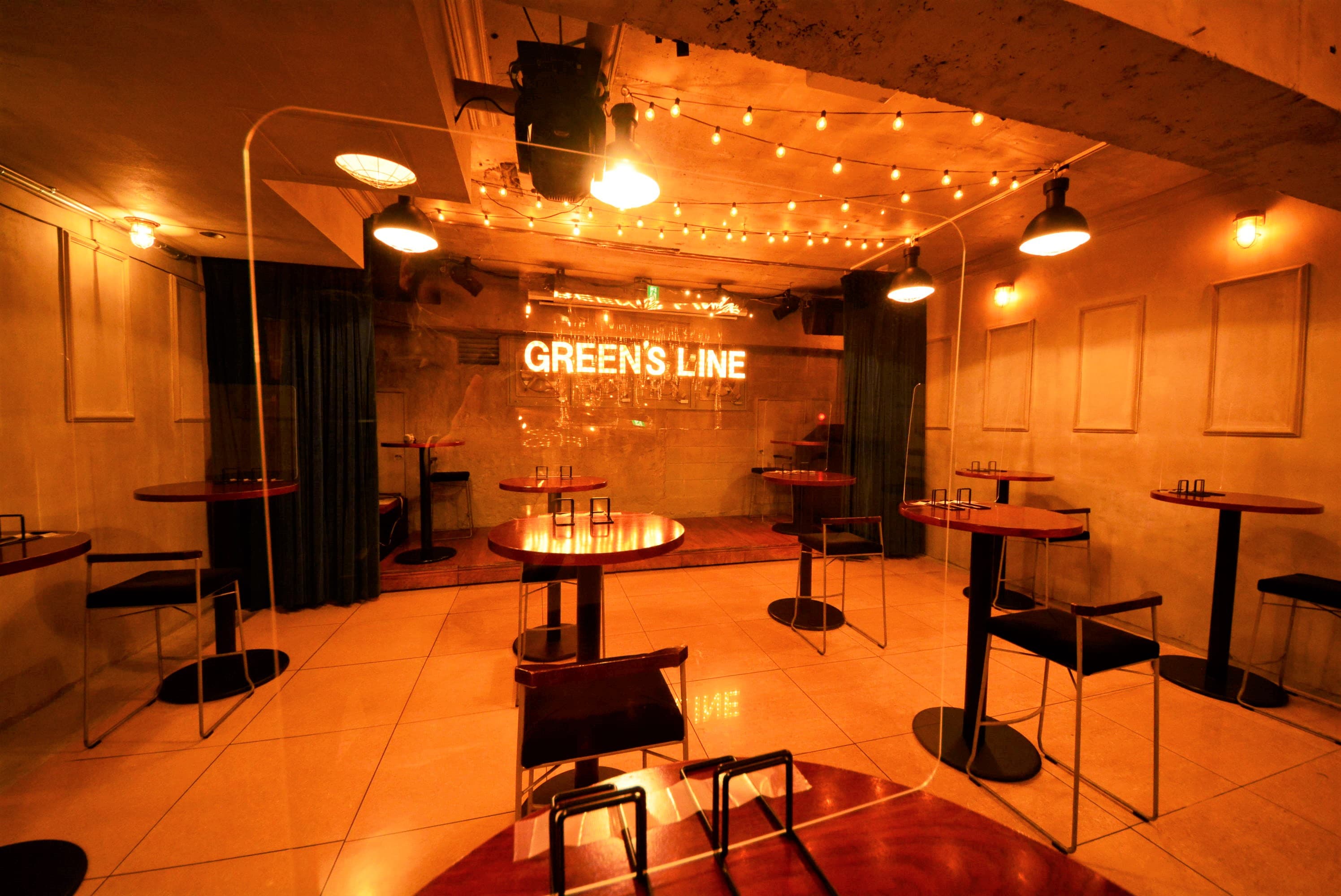 テーブル用アクリル板もございます