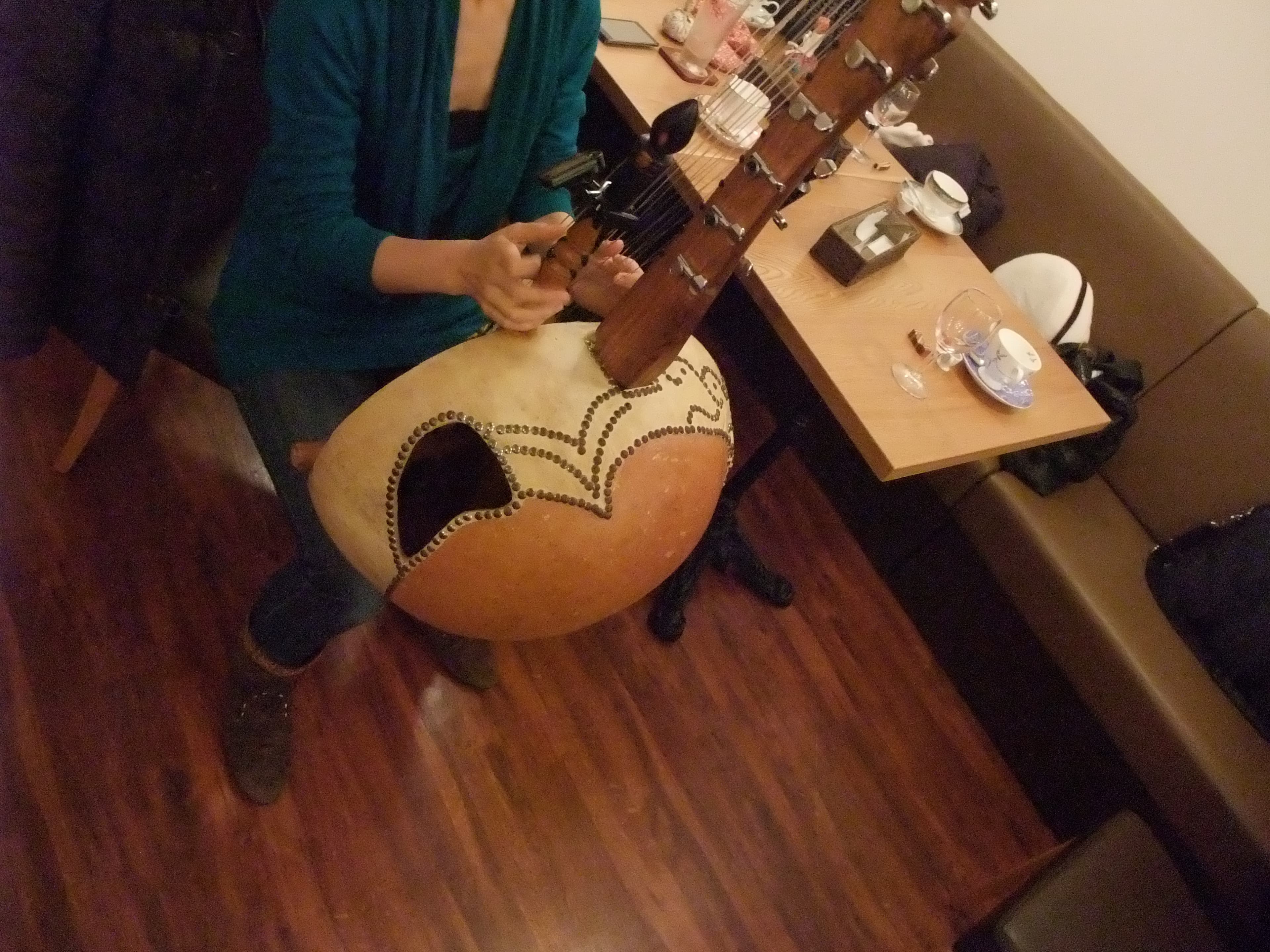 ハープなどあまり大きな音が出ない楽器であれば演奏会も可