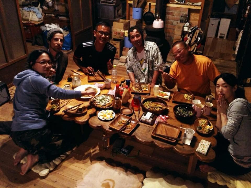 レンタルされたゲストとの夕食