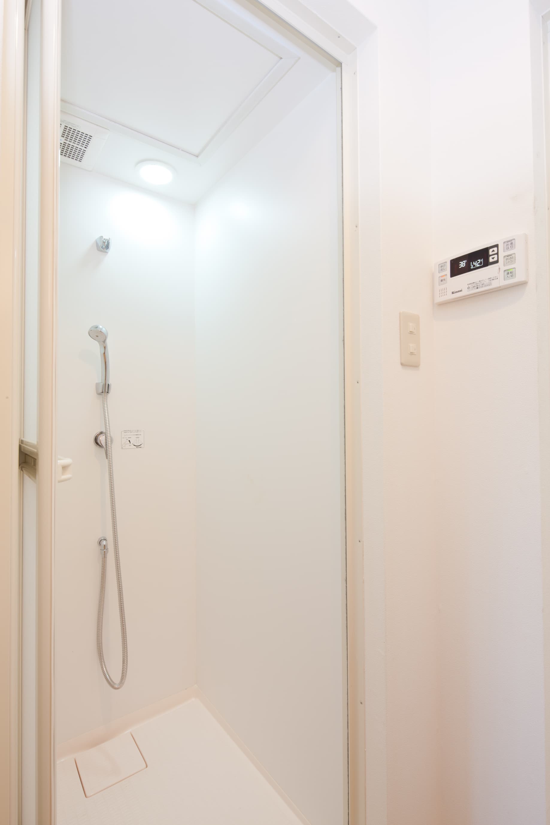 シャワールーム