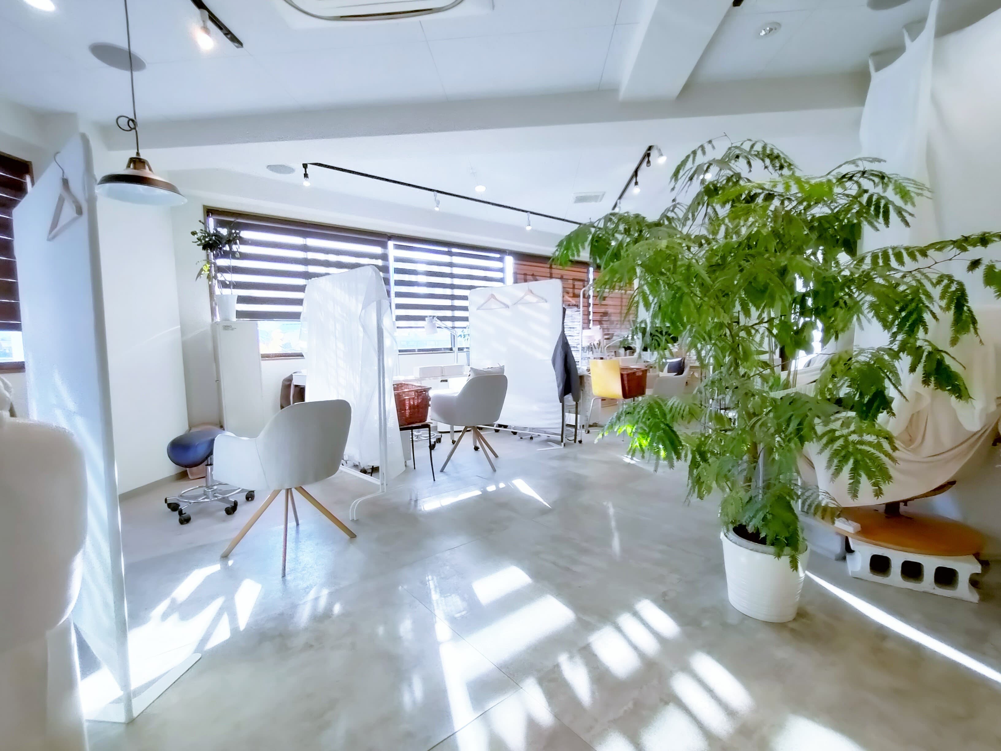 シェアネイルサロン全体写真