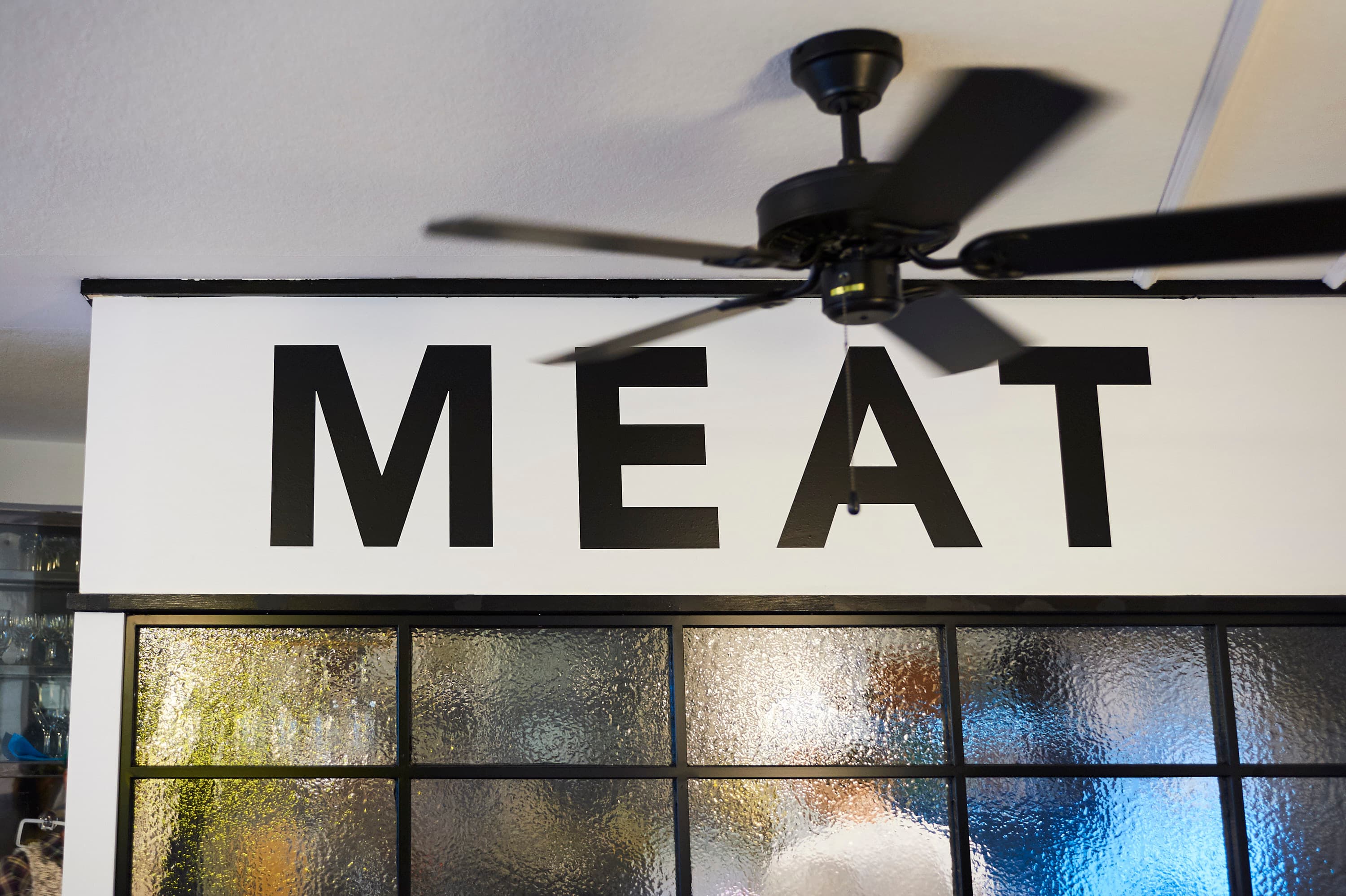 カウンター上部