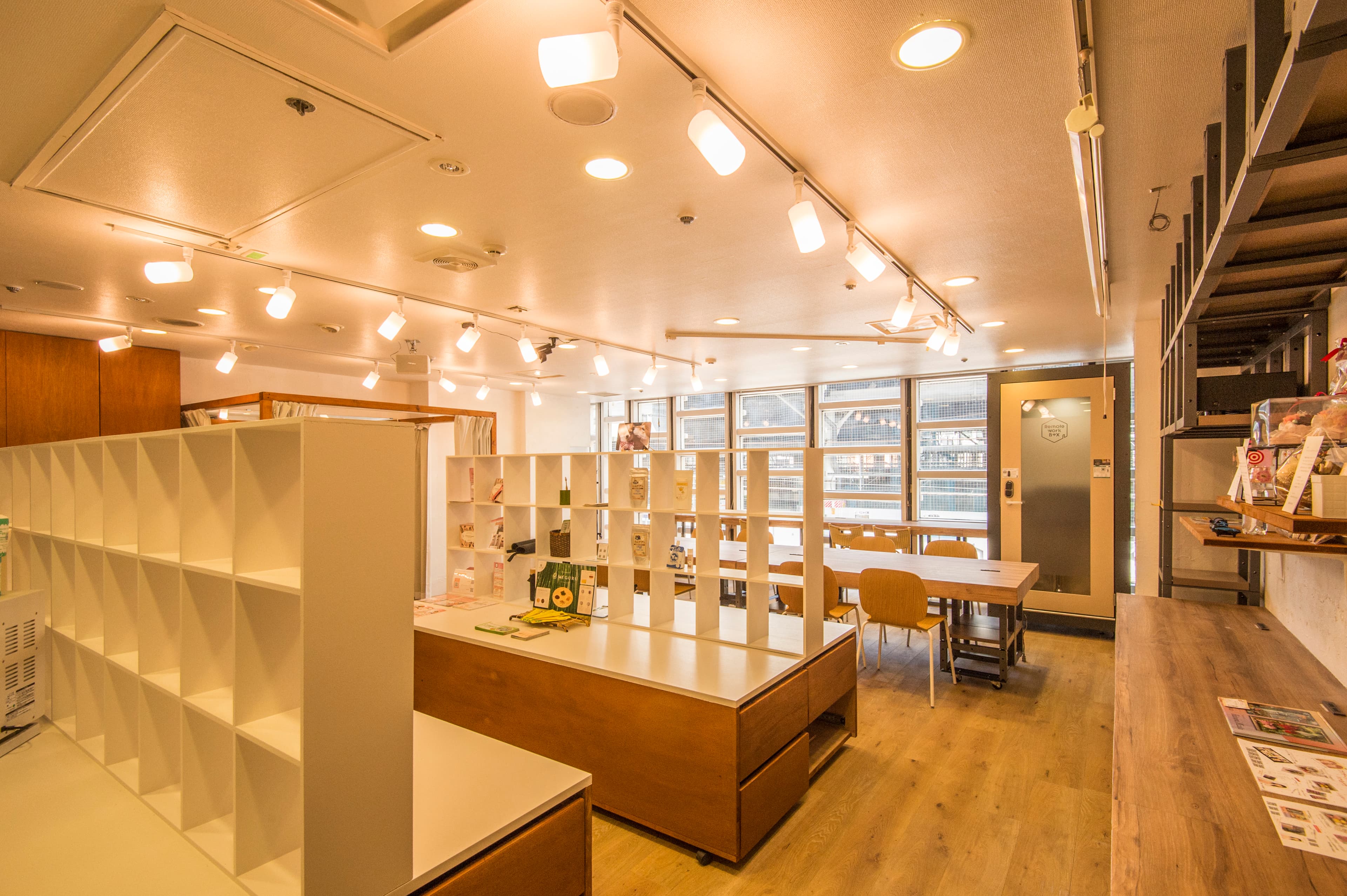 スペース画像 2