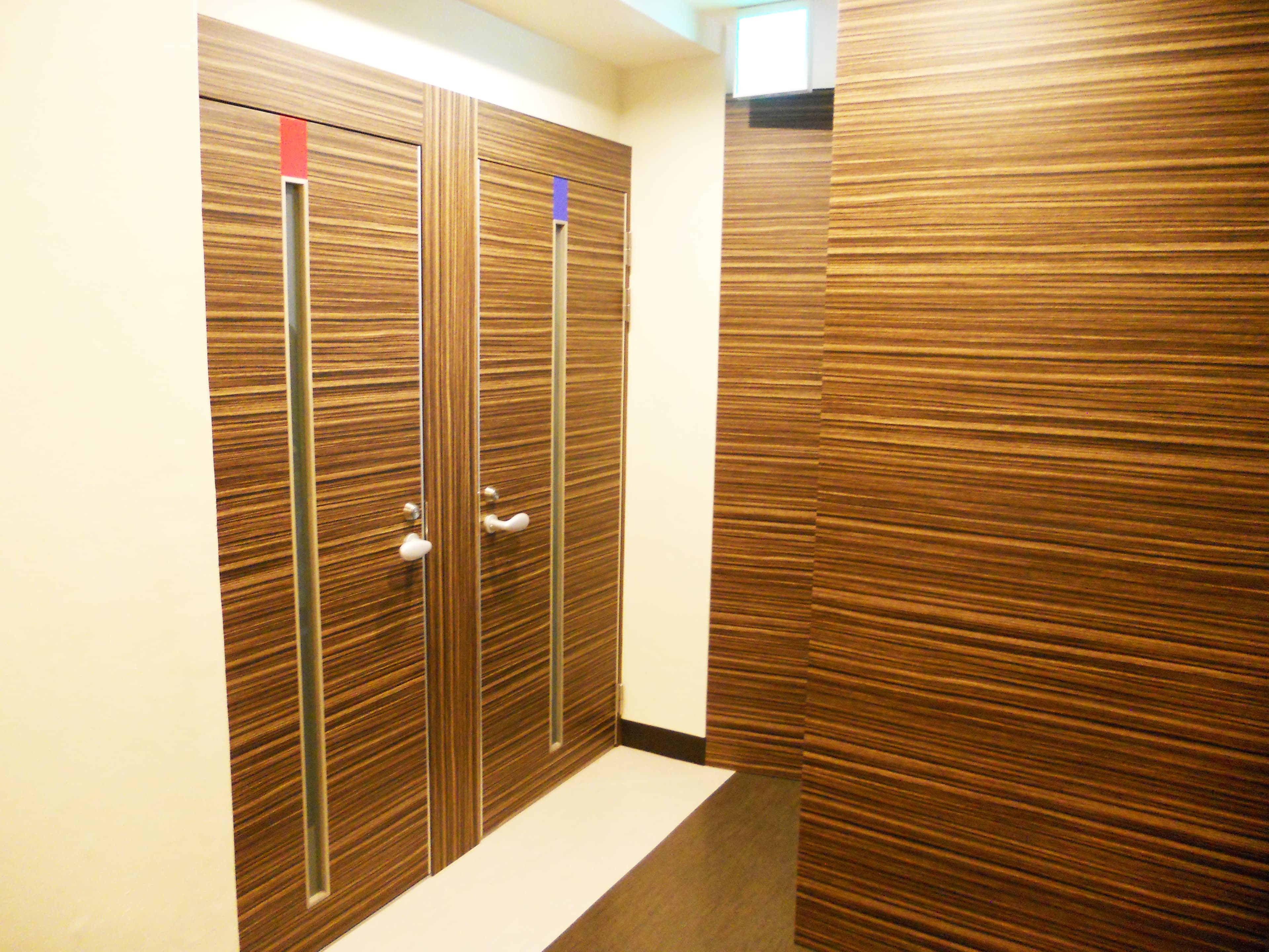 同じ階に綺麗なトイレあります。新築