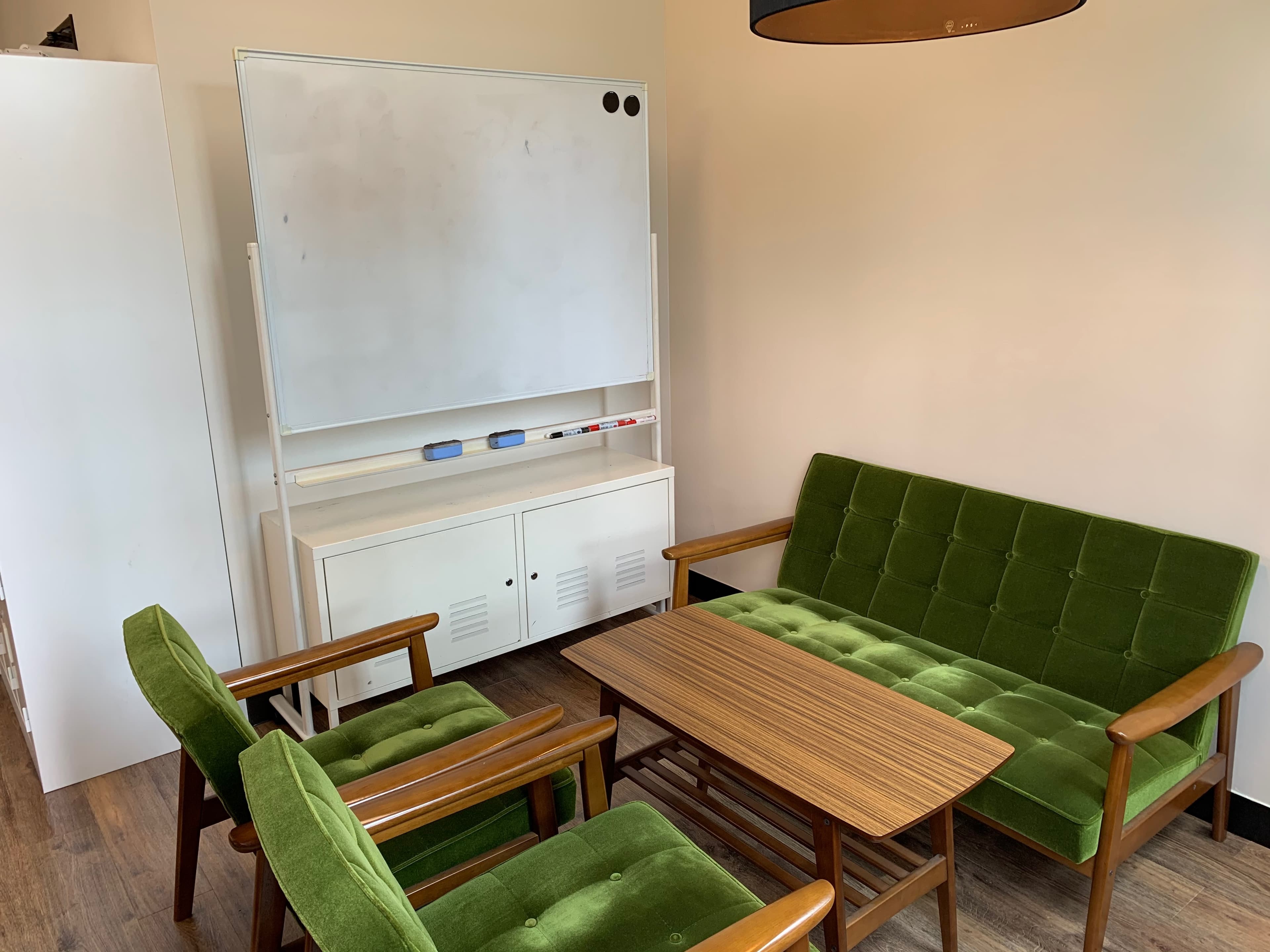 ホワイトボードを無料でご利用いただけます。