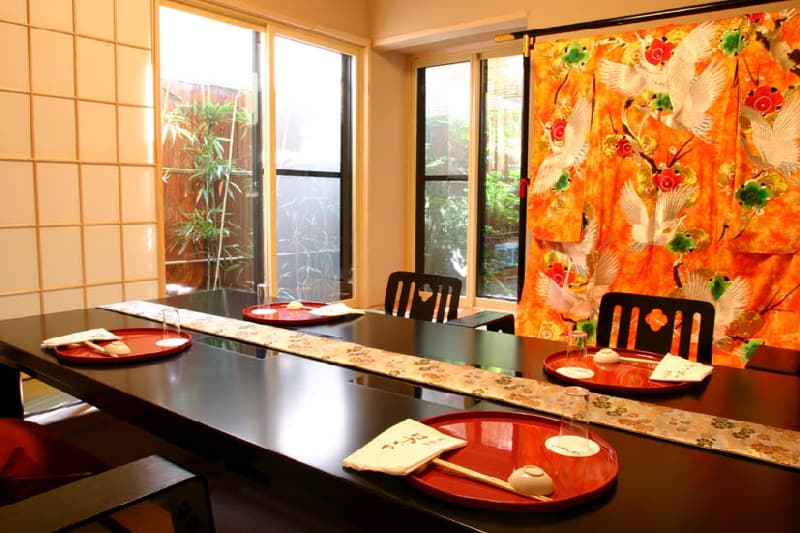 特別室(掘りごたつ)8名様までご利用可能です。