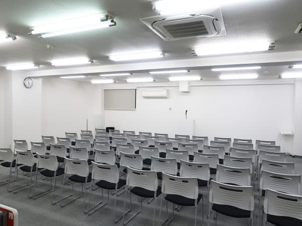 イスのみ70名着席