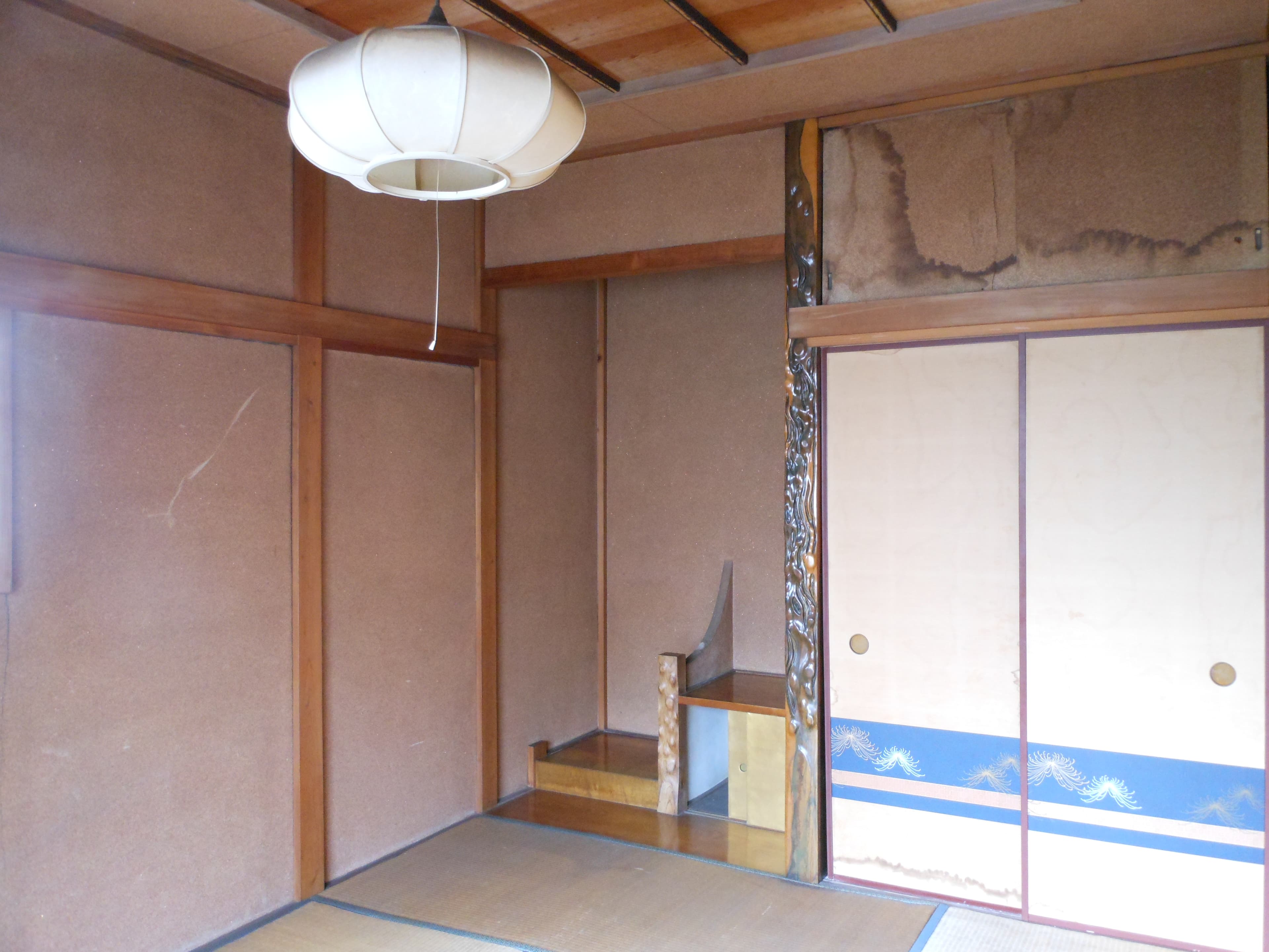 2階西側和室 伝統的な設えです