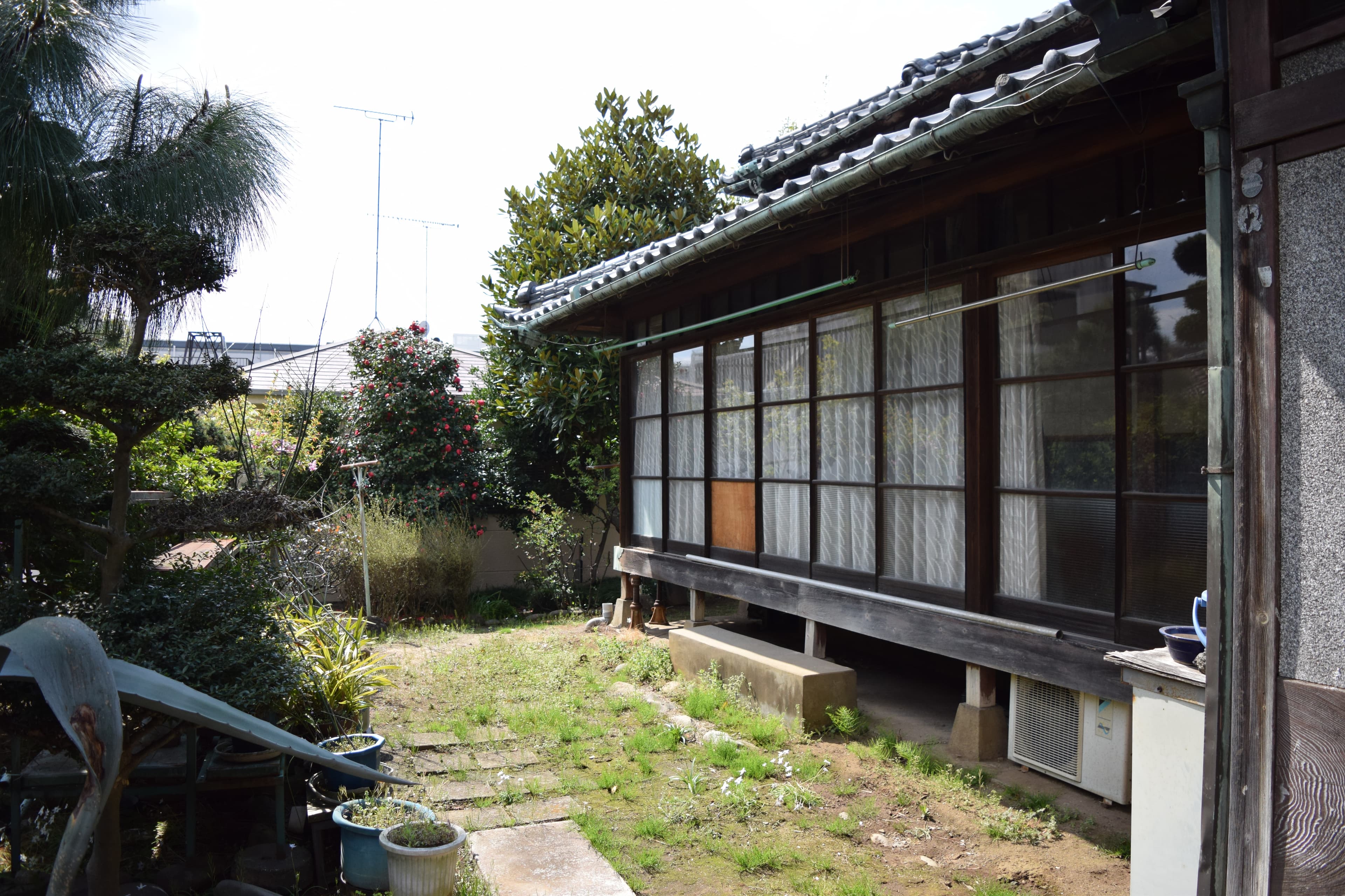 伝統的なつくりの縁側です