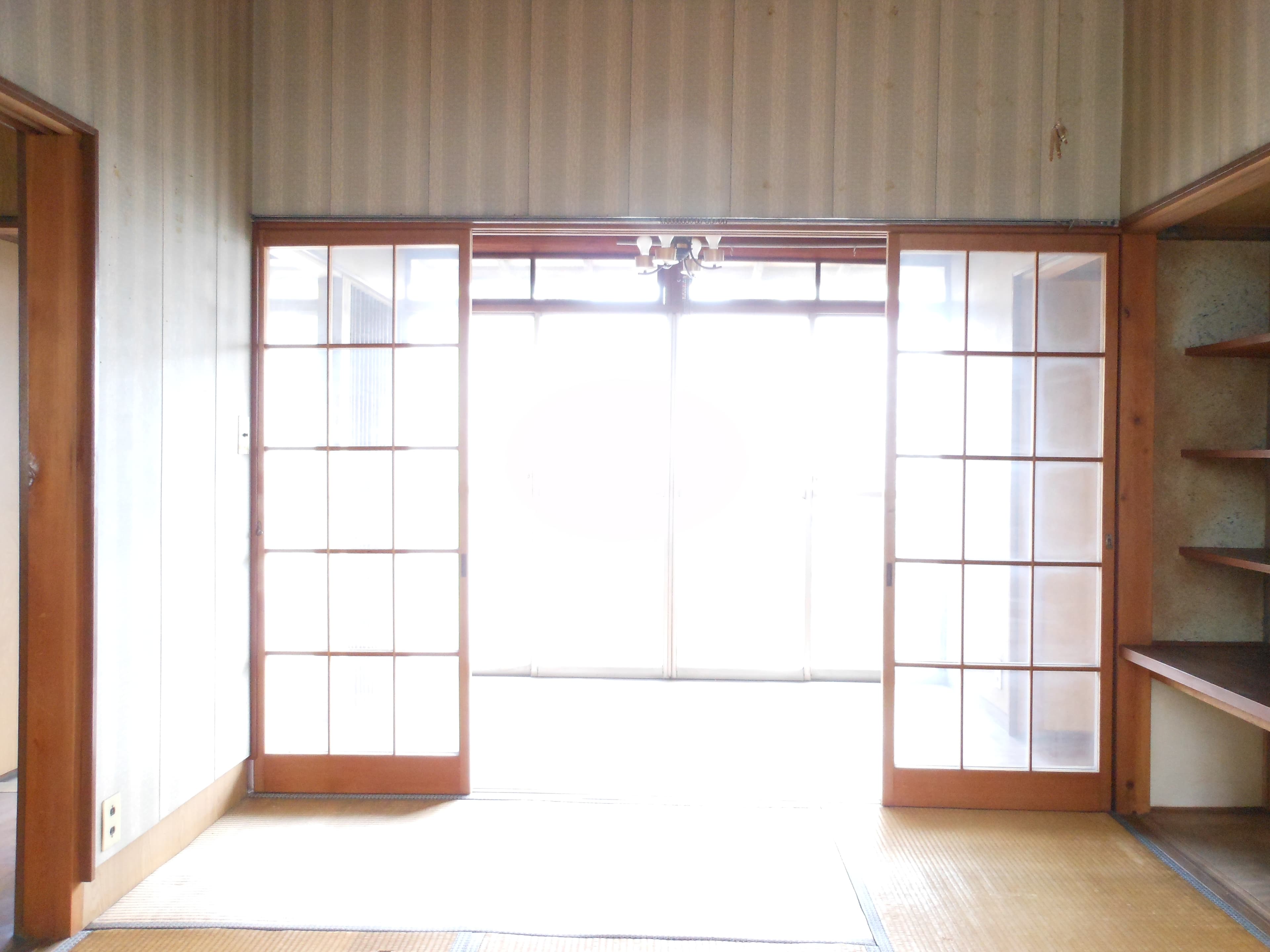 2階中央和室 明るい光が差し込みます