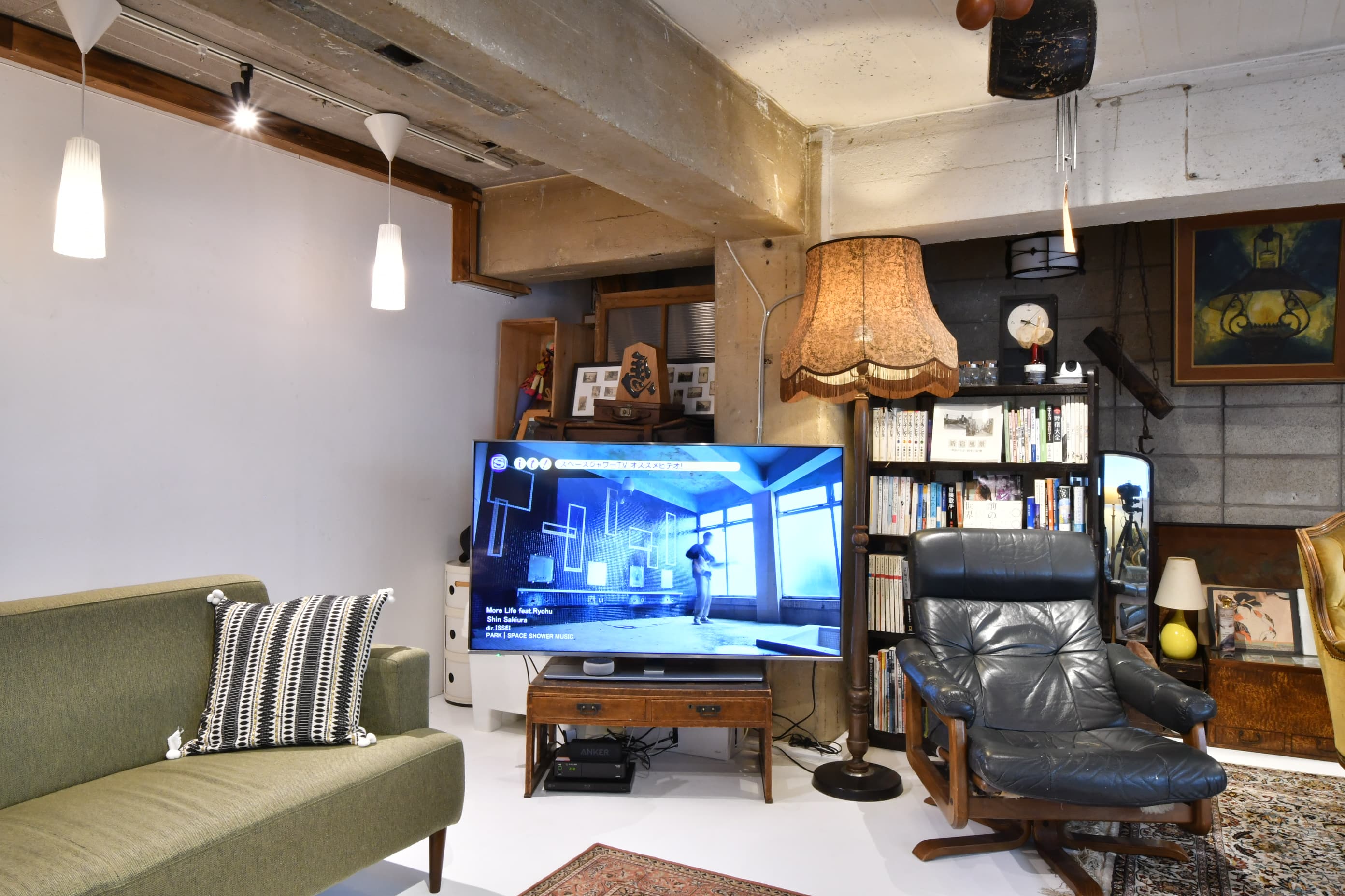 4KのTVは43インチです。