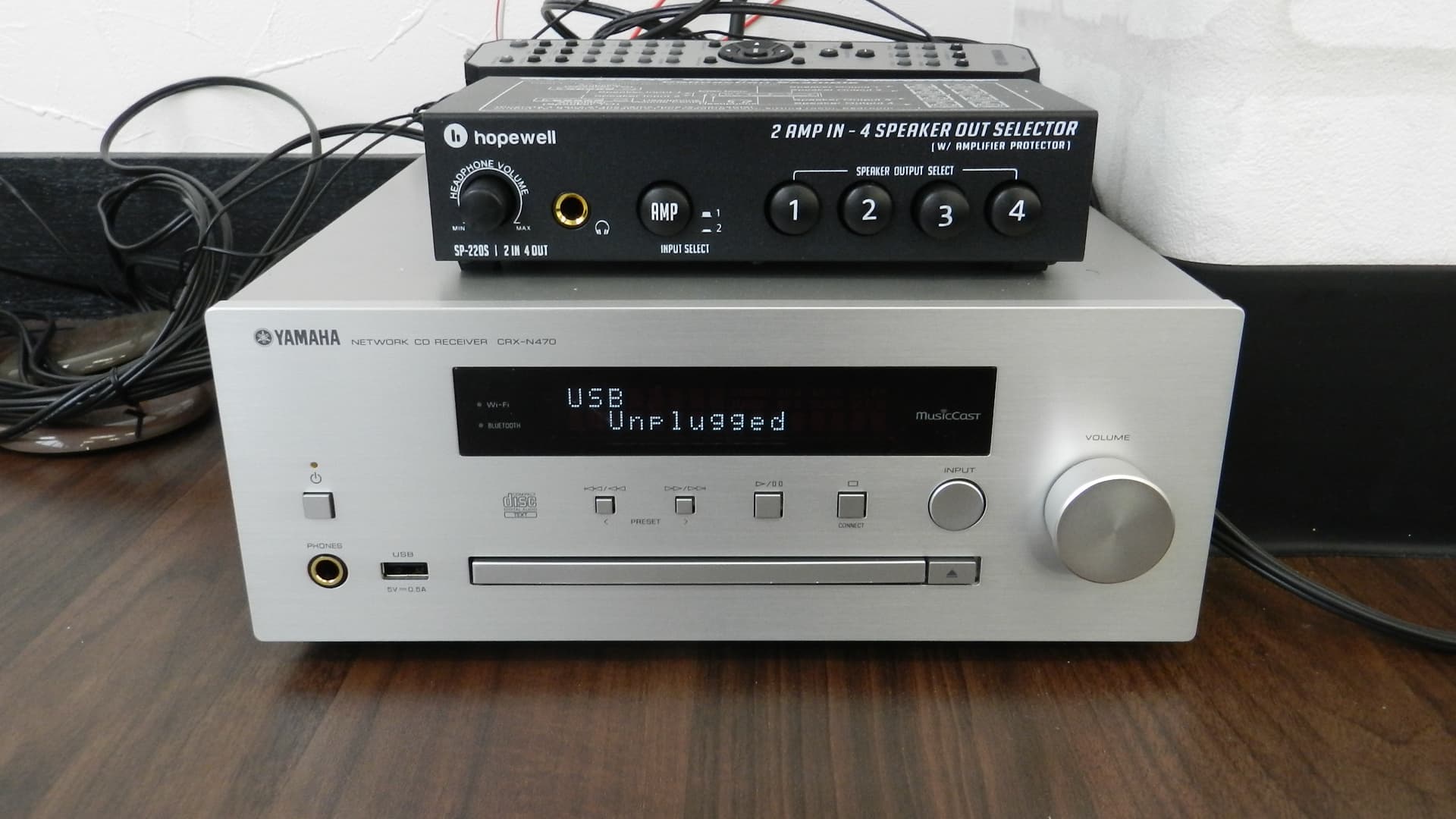 CDの他 Bluetooth AUX USB で音楽がご利用できます。