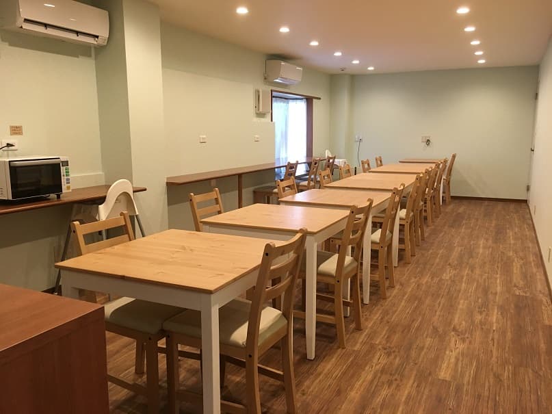 ブーランジェリー ラ ヴィ ブリヤント内のイートインスペースです。