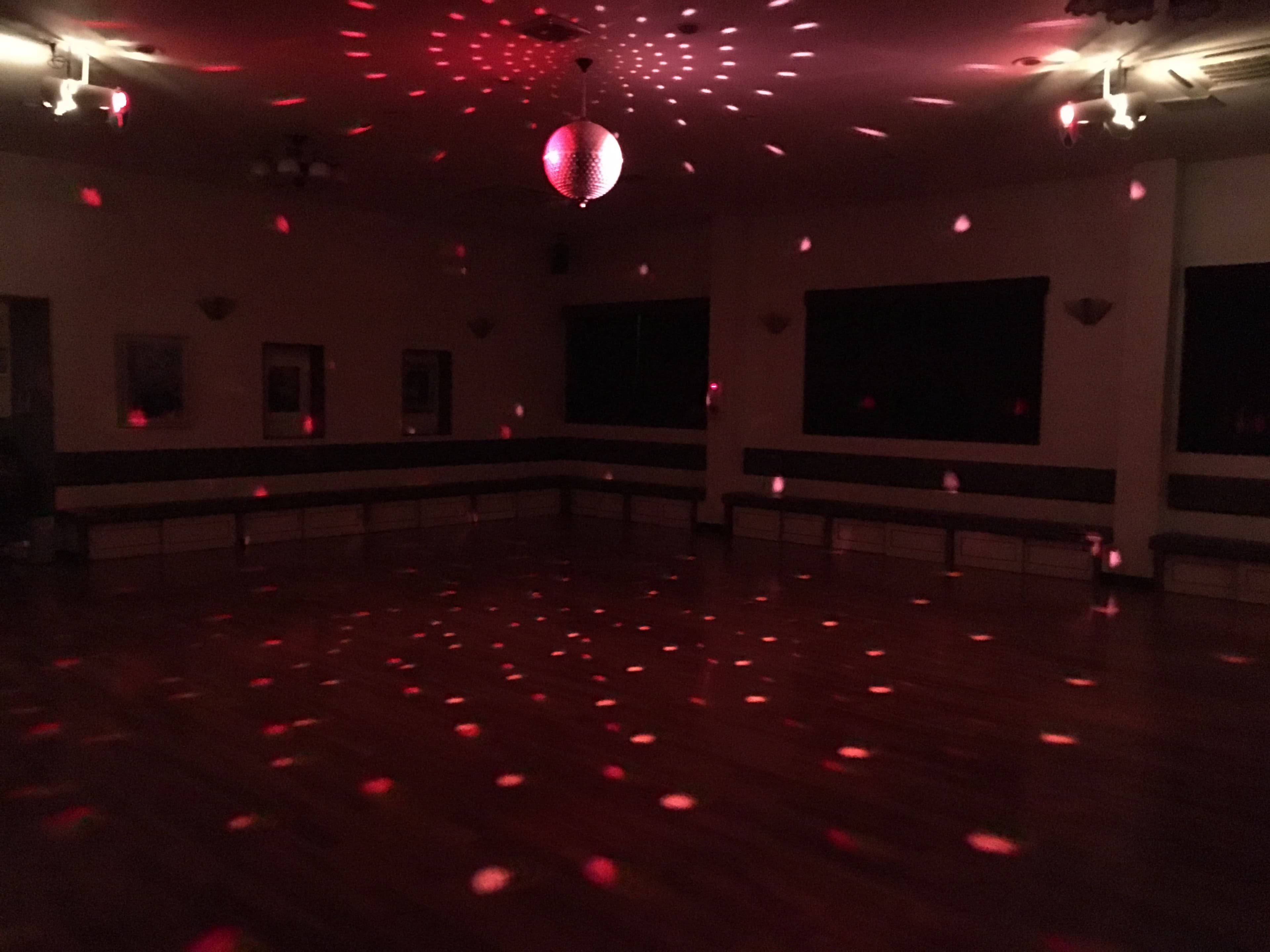 ミラーボール レンタルスタジオ中村公園 名古屋市中村区