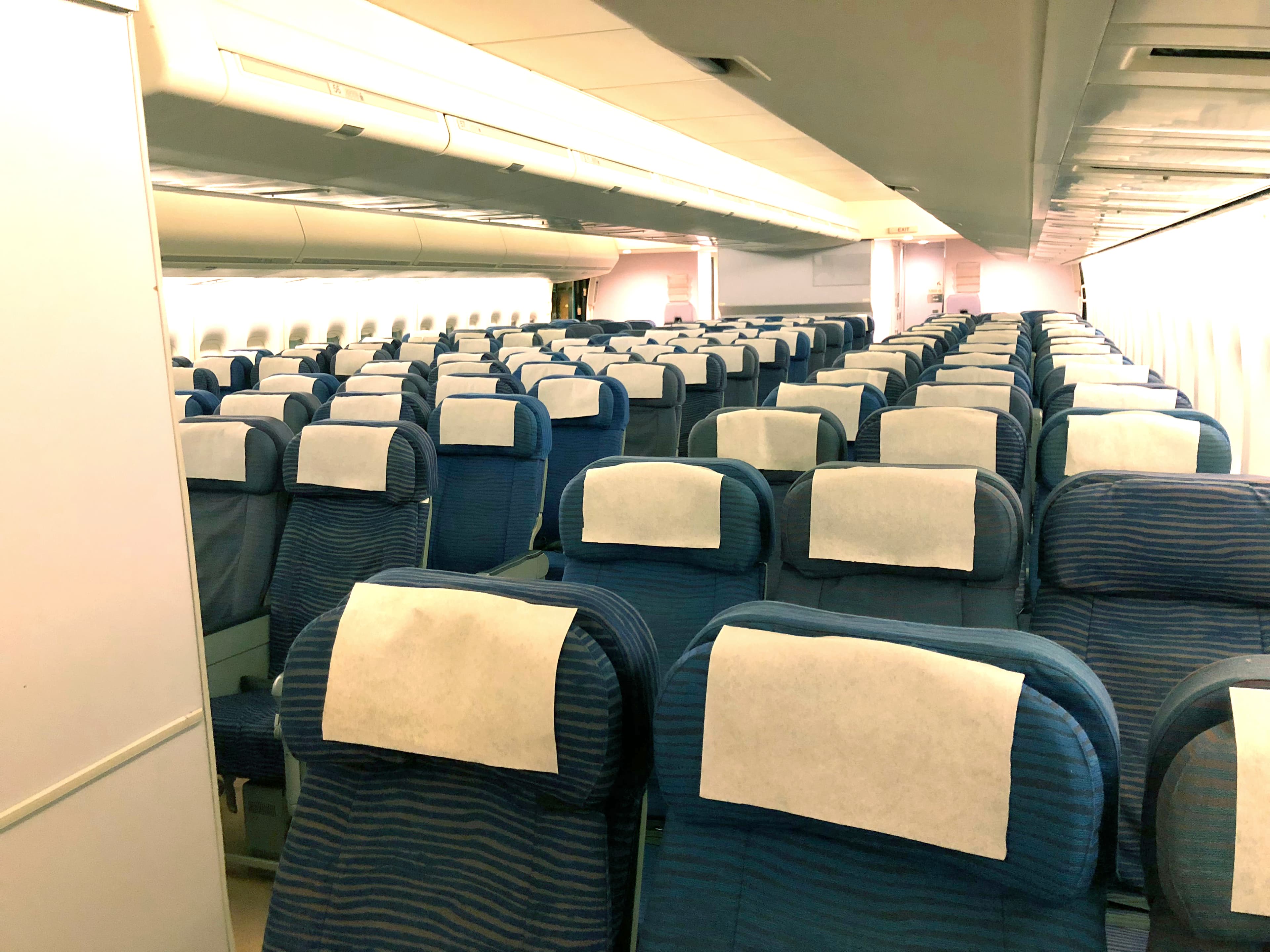 座席は自由自在に移動できます