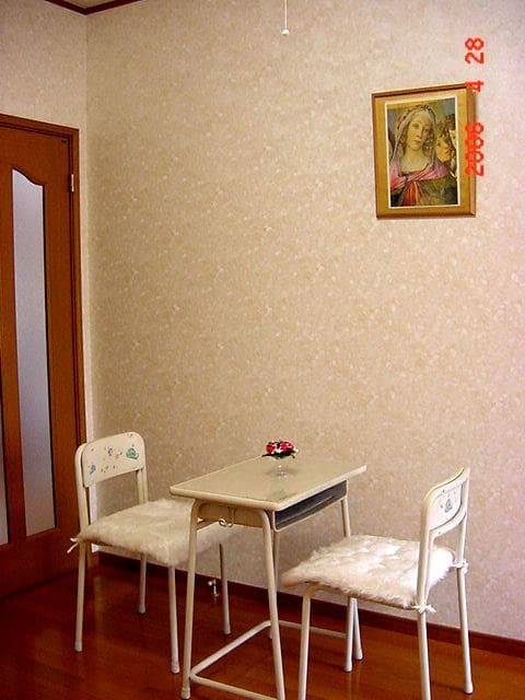 音楽・美術のレンタルスペース*丸本屋 机と椅子6脚セット