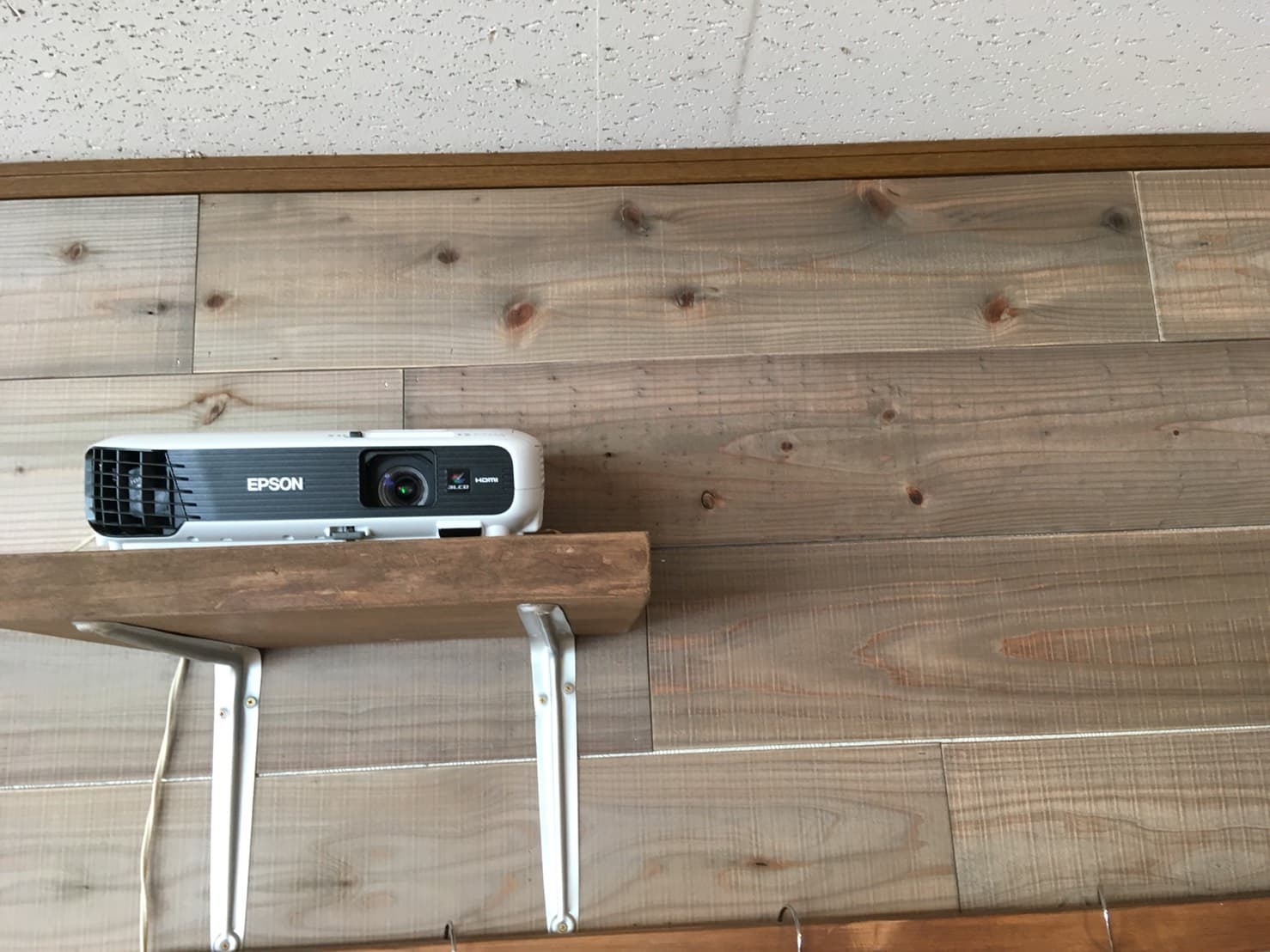 プロジェクター投影もできます。