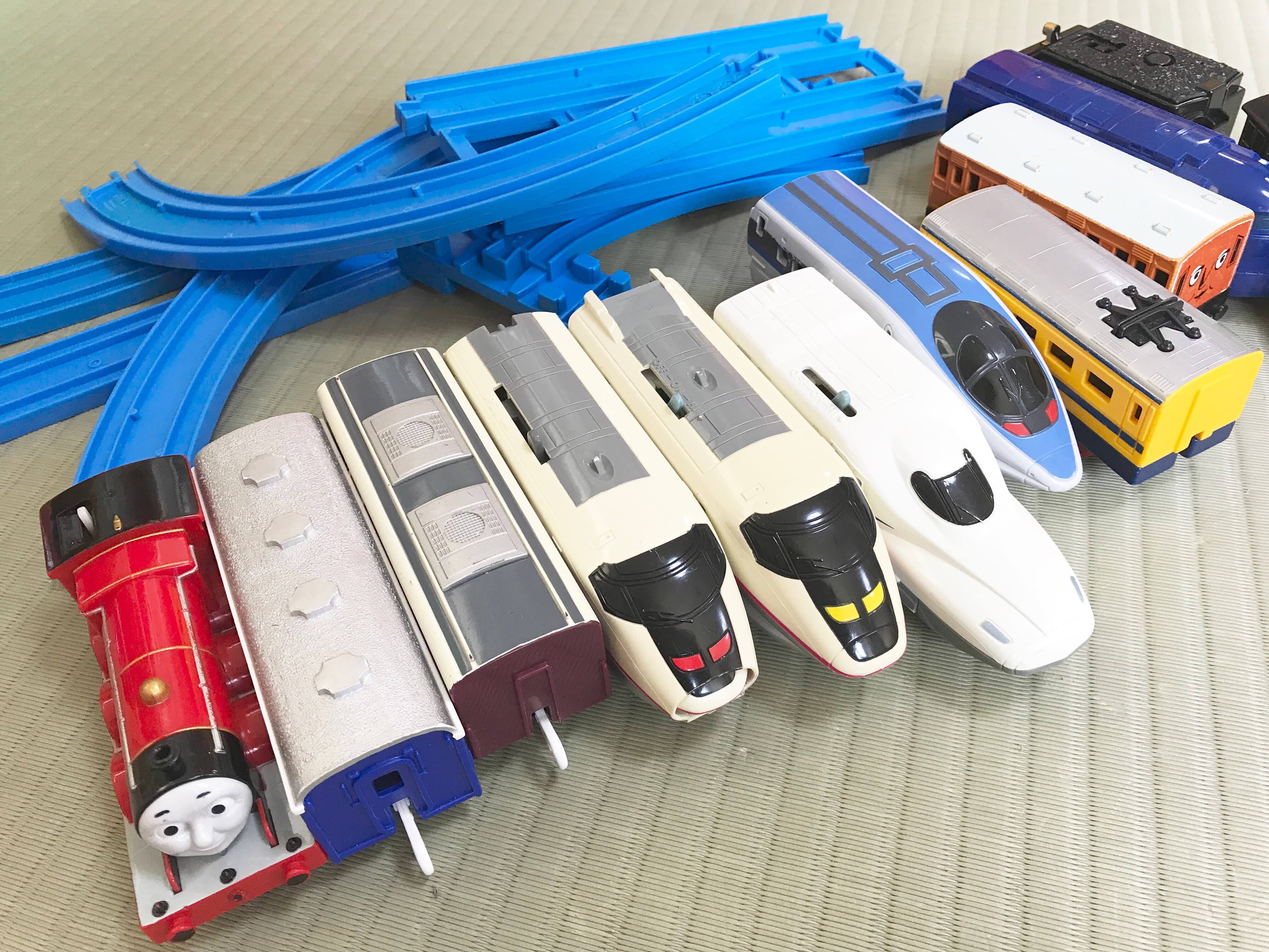 電車のおもちゃ