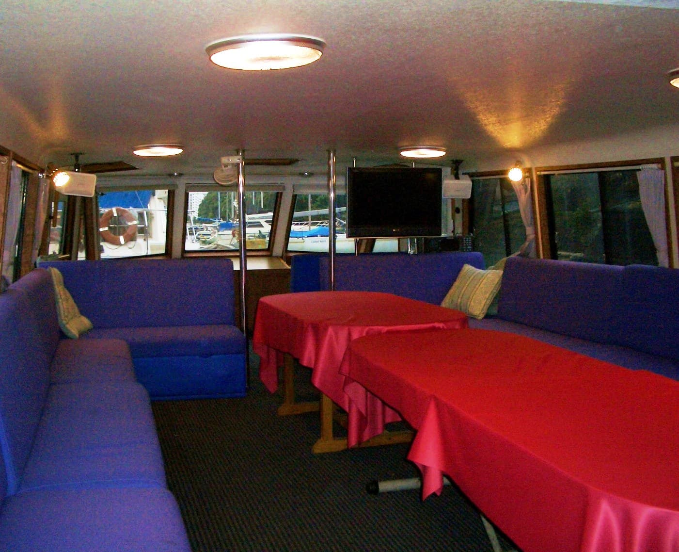 1Fメインフロア