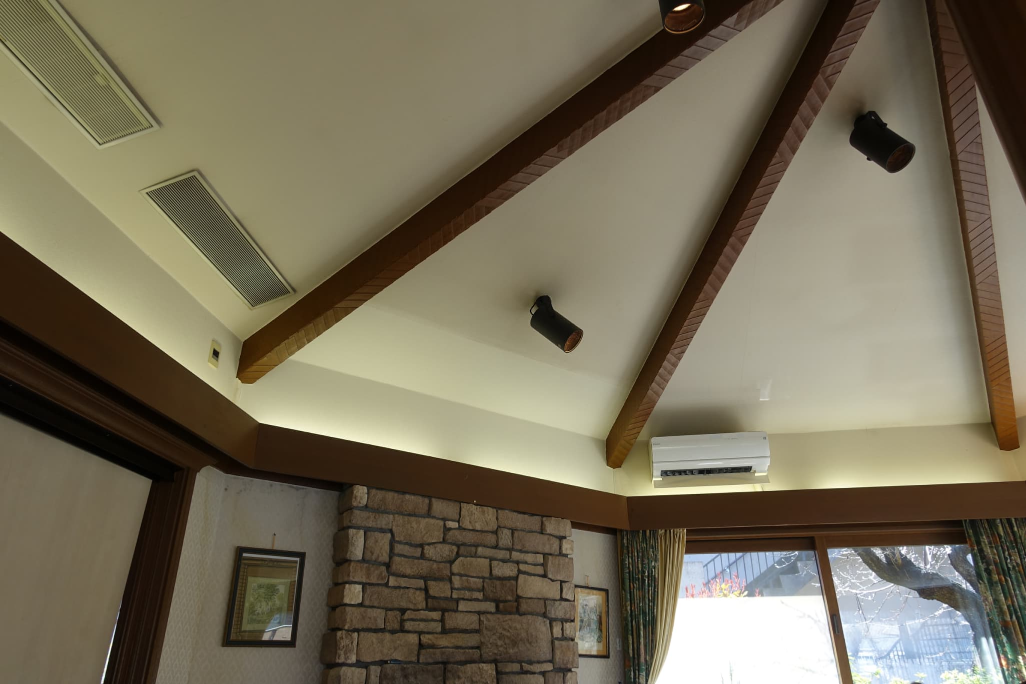 天井も高いです