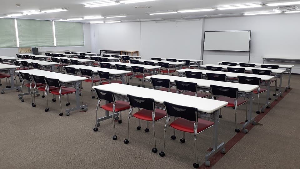 スクール 標準:生徒側 60名 最大 78名