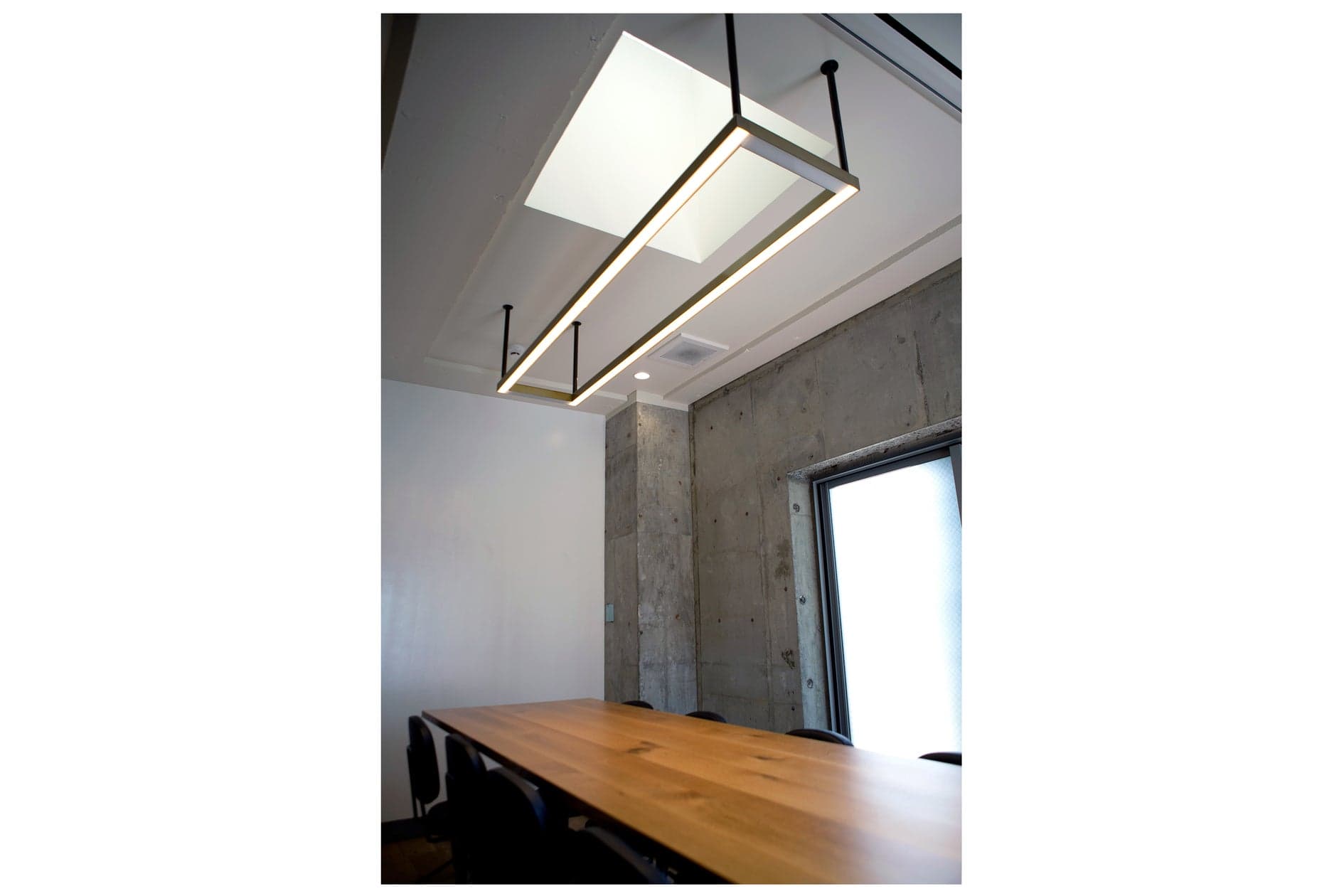 天窓から差し込む光