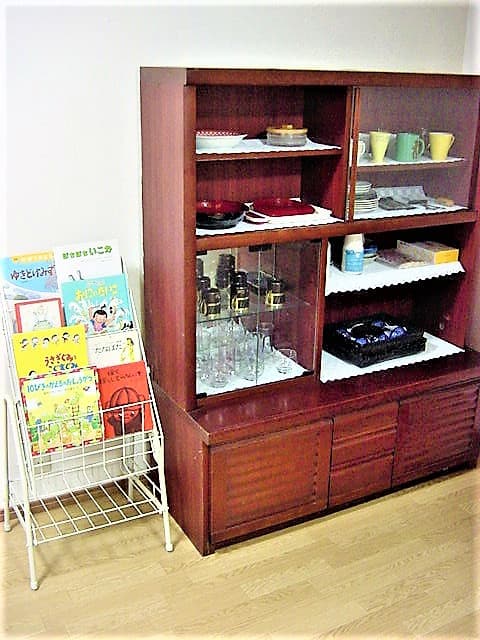 町家レンタルスペース*丸本屋のキッチンスペース :食器棚