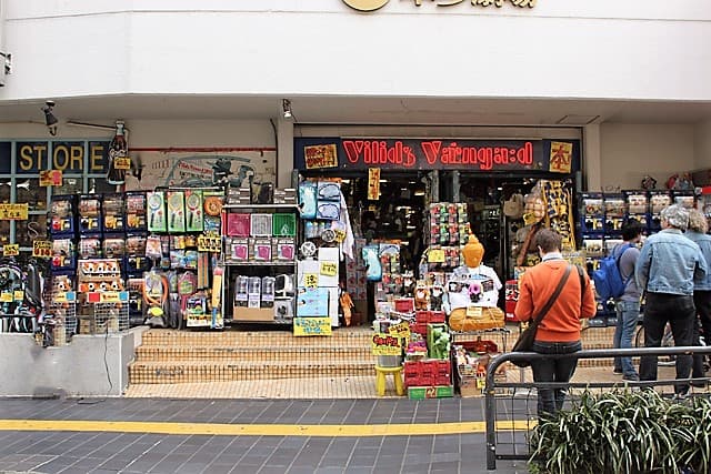 ビレッジバンガード徒歩20秒