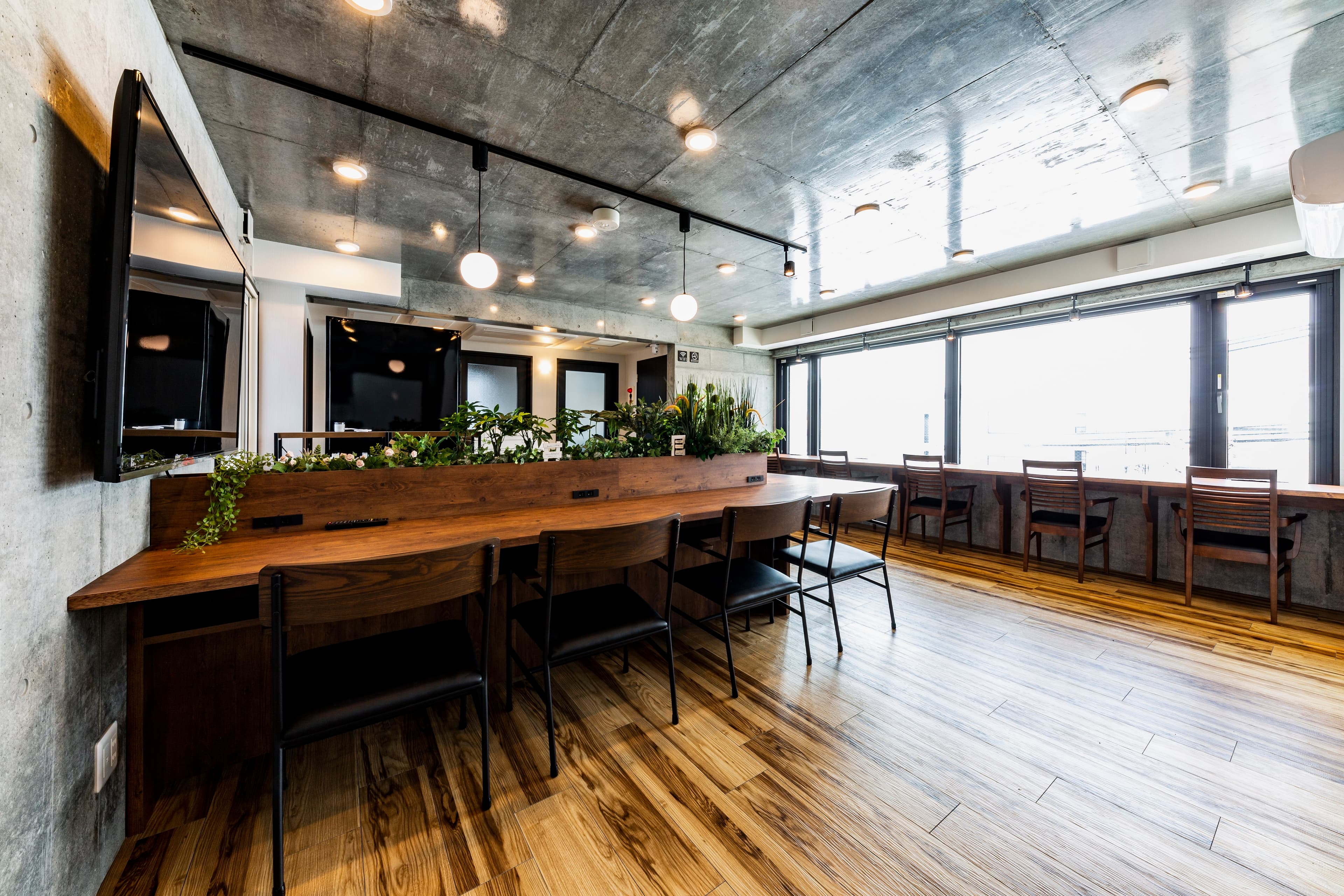 ゆっくりくつろげるカフェスペース