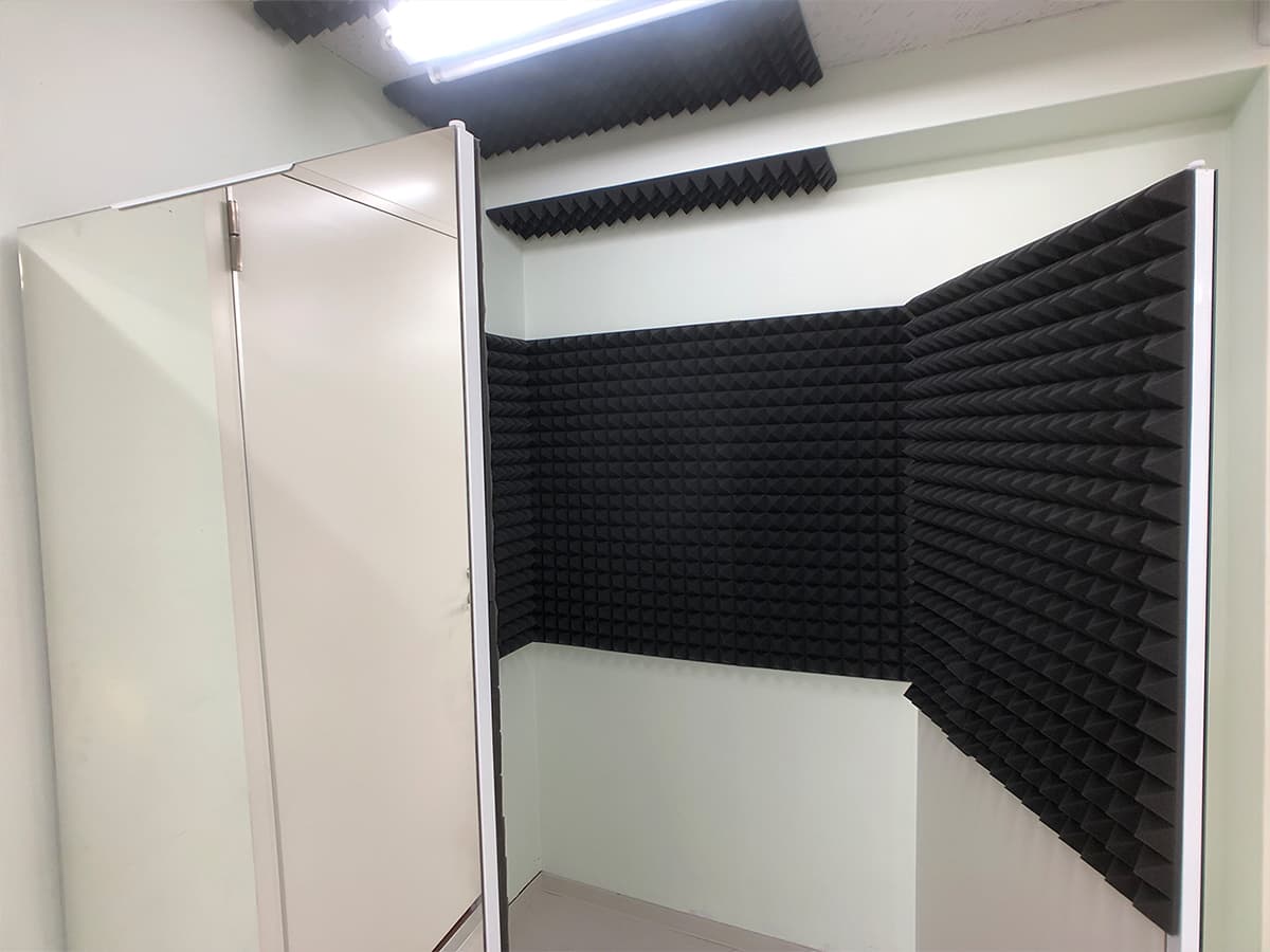 簡易録音ブース(吸音材使用)