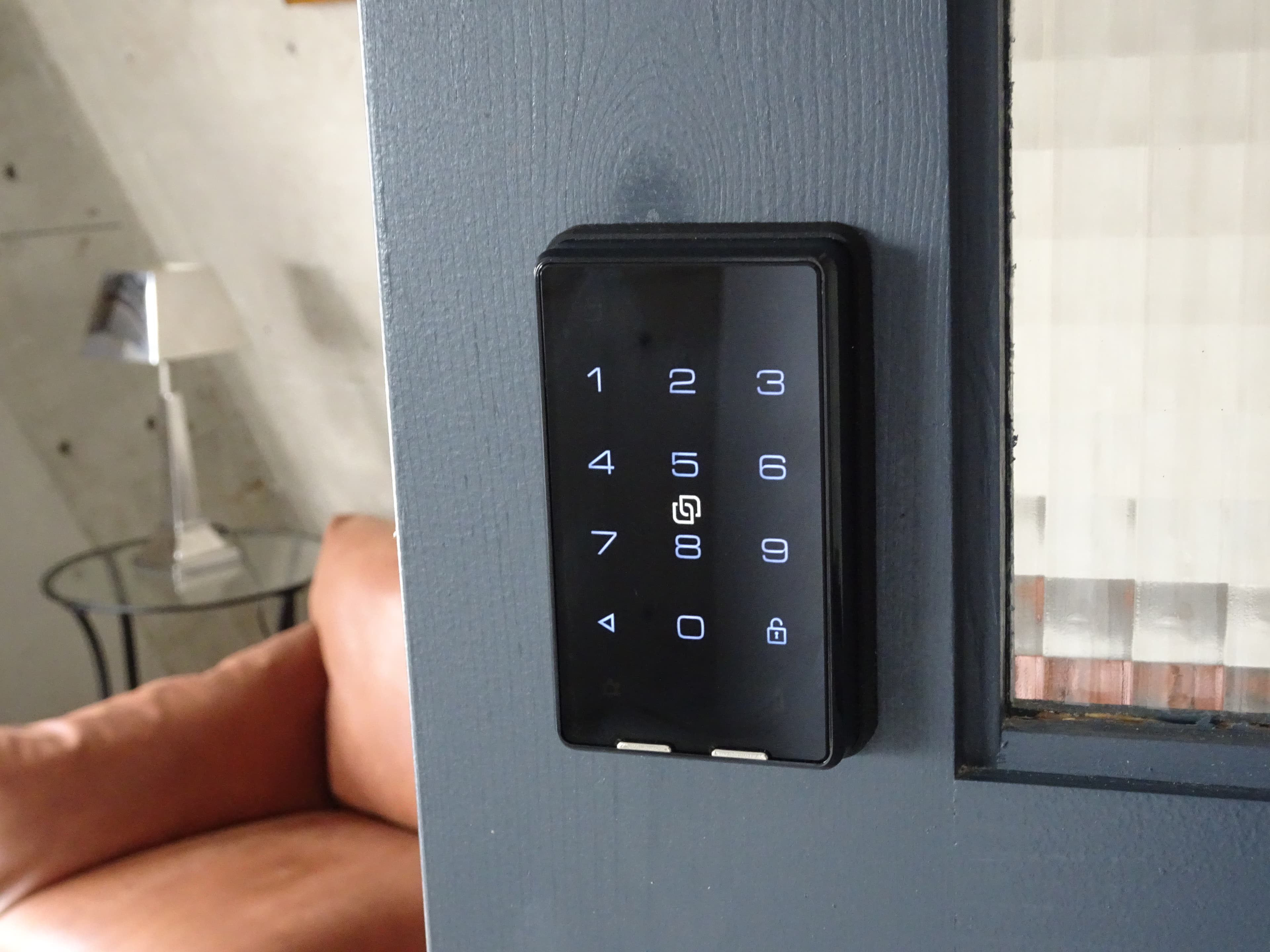 最新のKEYVOXスマートロックで入室も安心です。