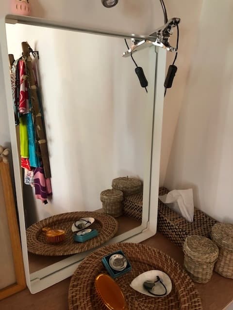 お客様用メイク直しコーナー