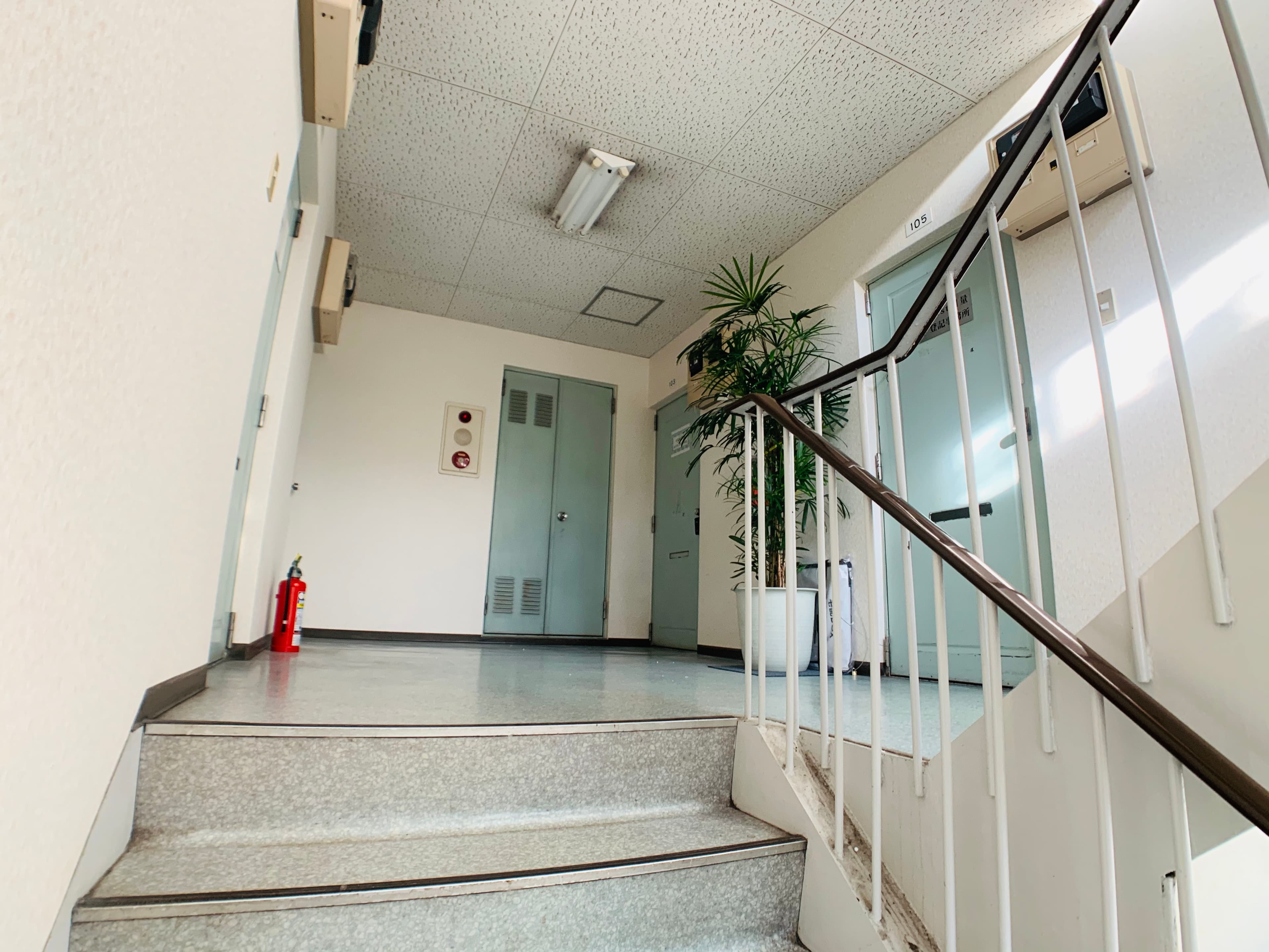 2階右奥が103号室です