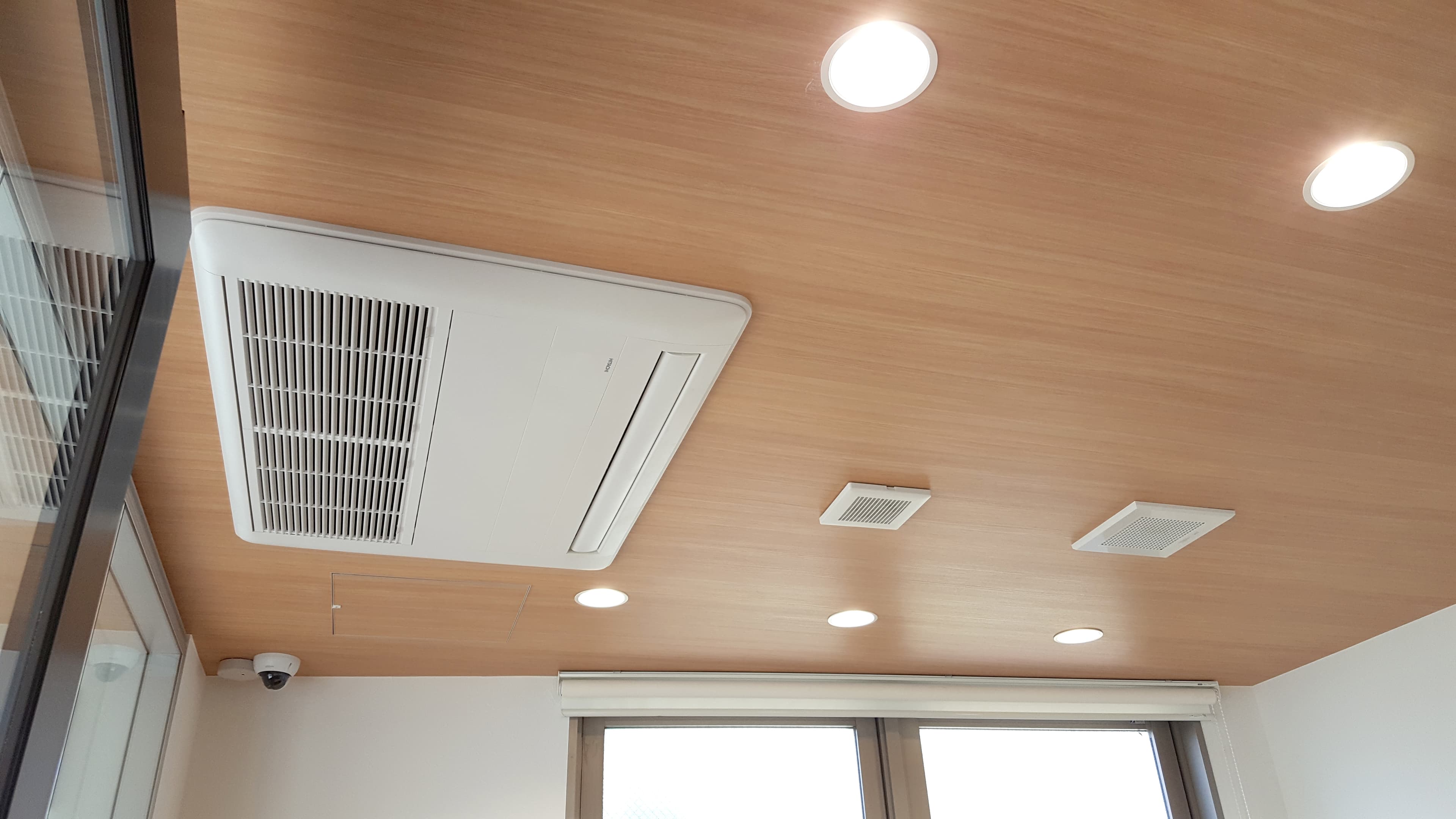 匂いを気にせず換気扇完備