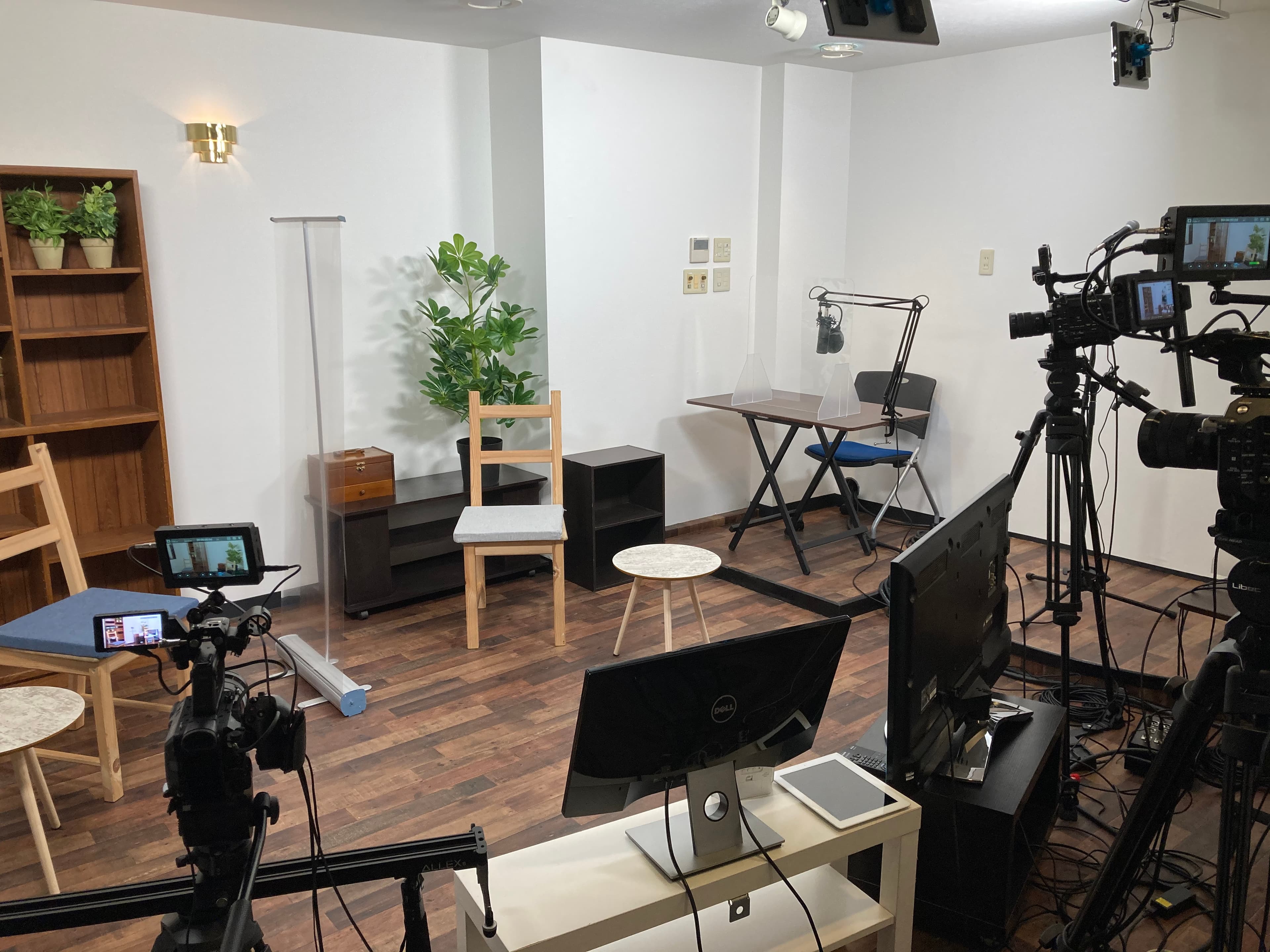 カメラ&三脚機材は常設