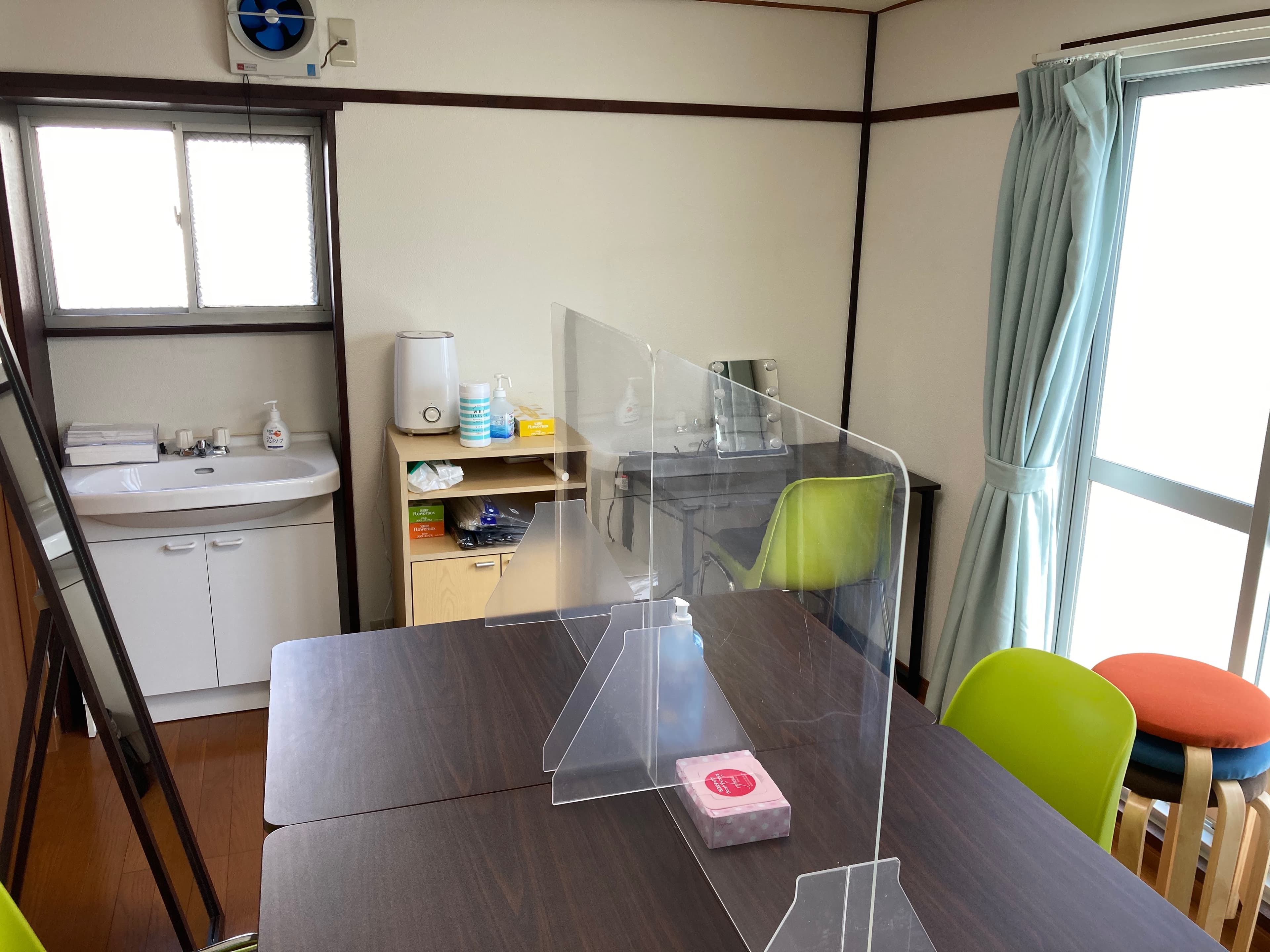 日当たり良好かつ換気扇完備のため、感染症対策はバッチリ