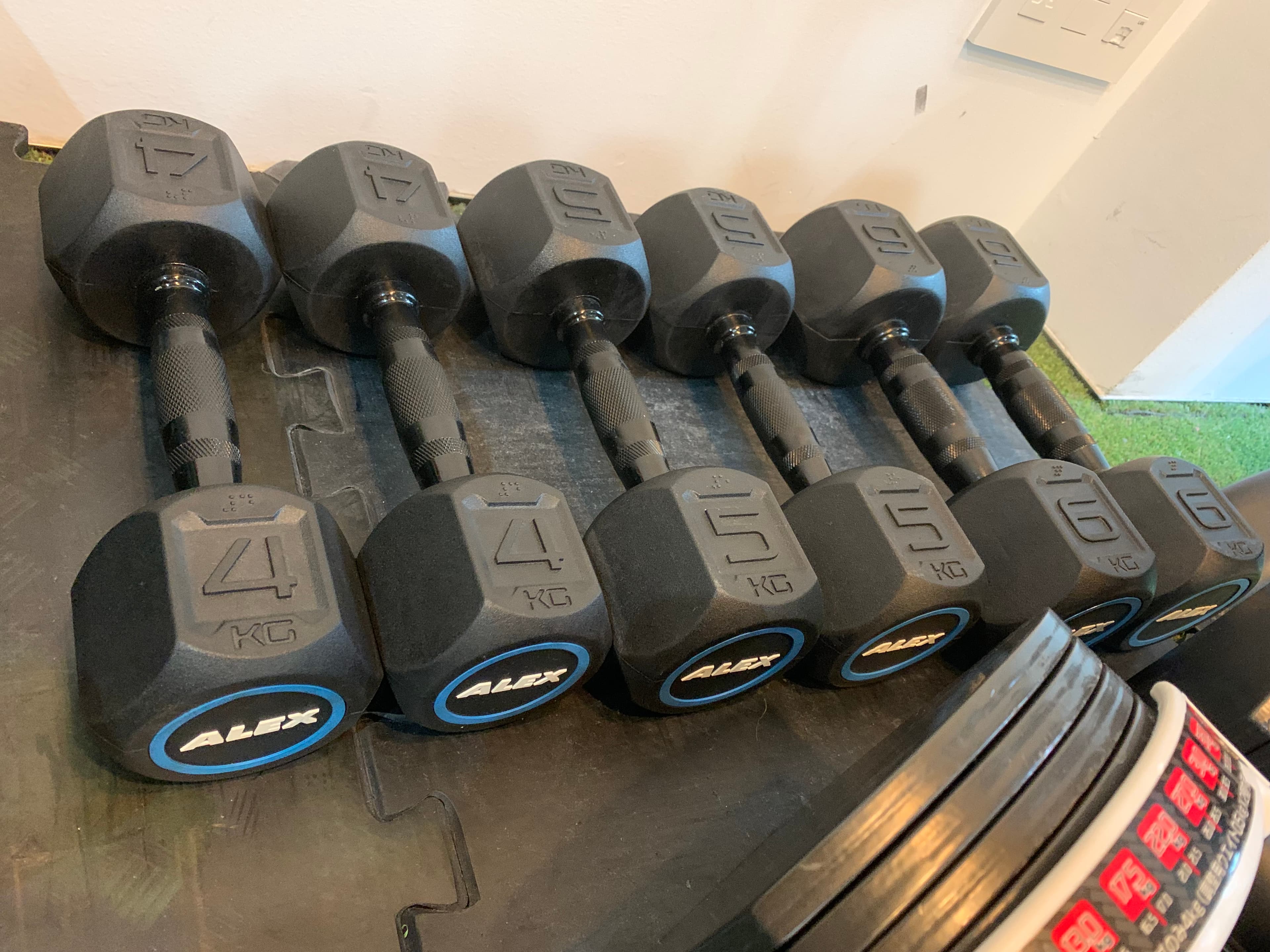 ダンベル1kg,2kg,3kg,4kg,4kg,5kg,5kg,6kg IVANCOダンベルシャフト、パワーブロック22㎏