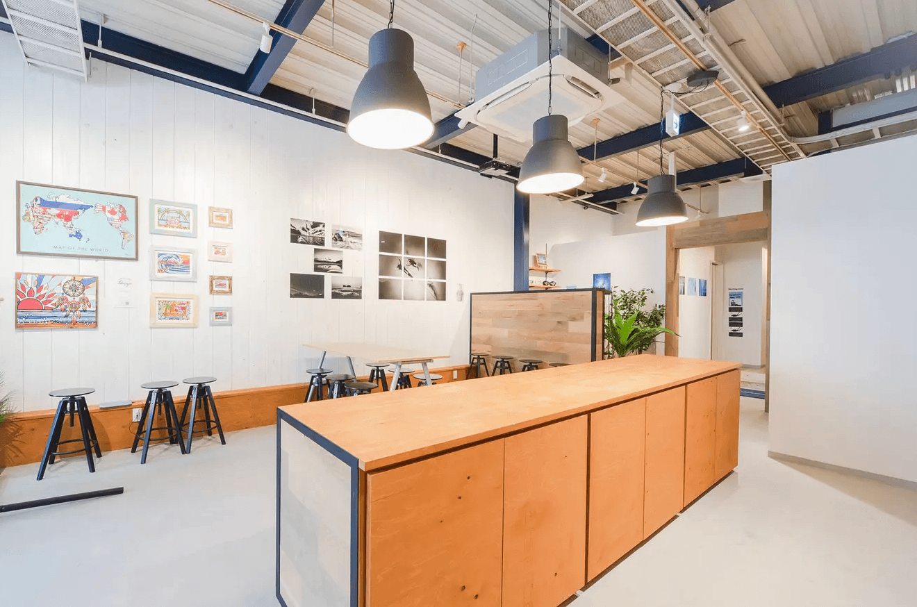 広々とした店内