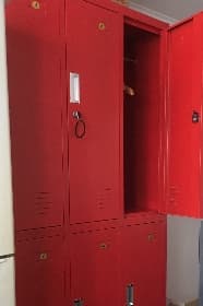 鍵付きロッカー