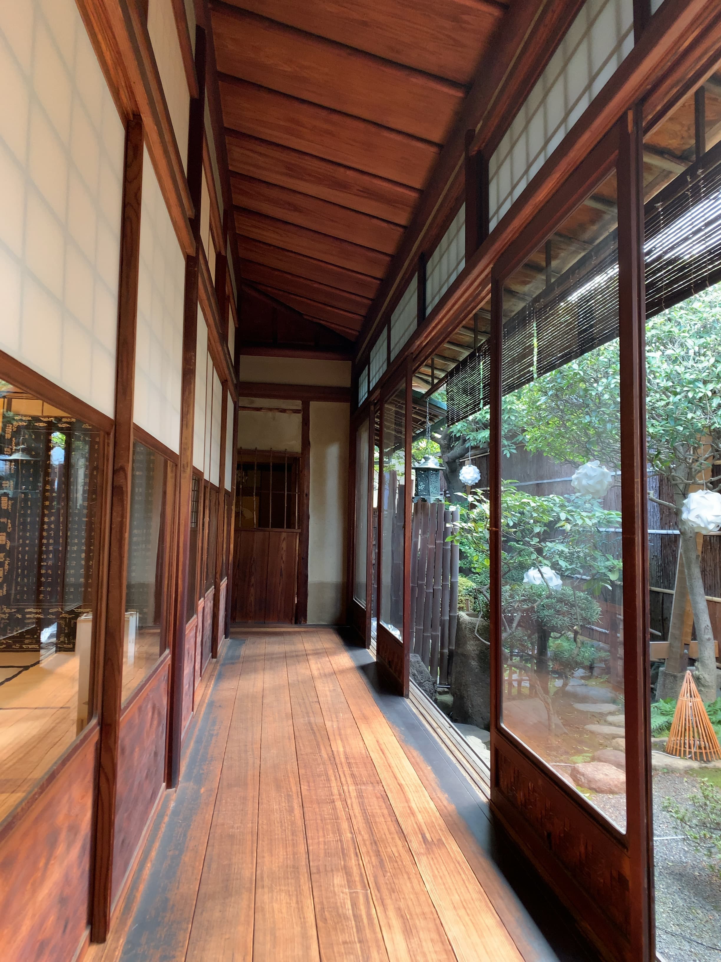 能座敷の前にある廊下