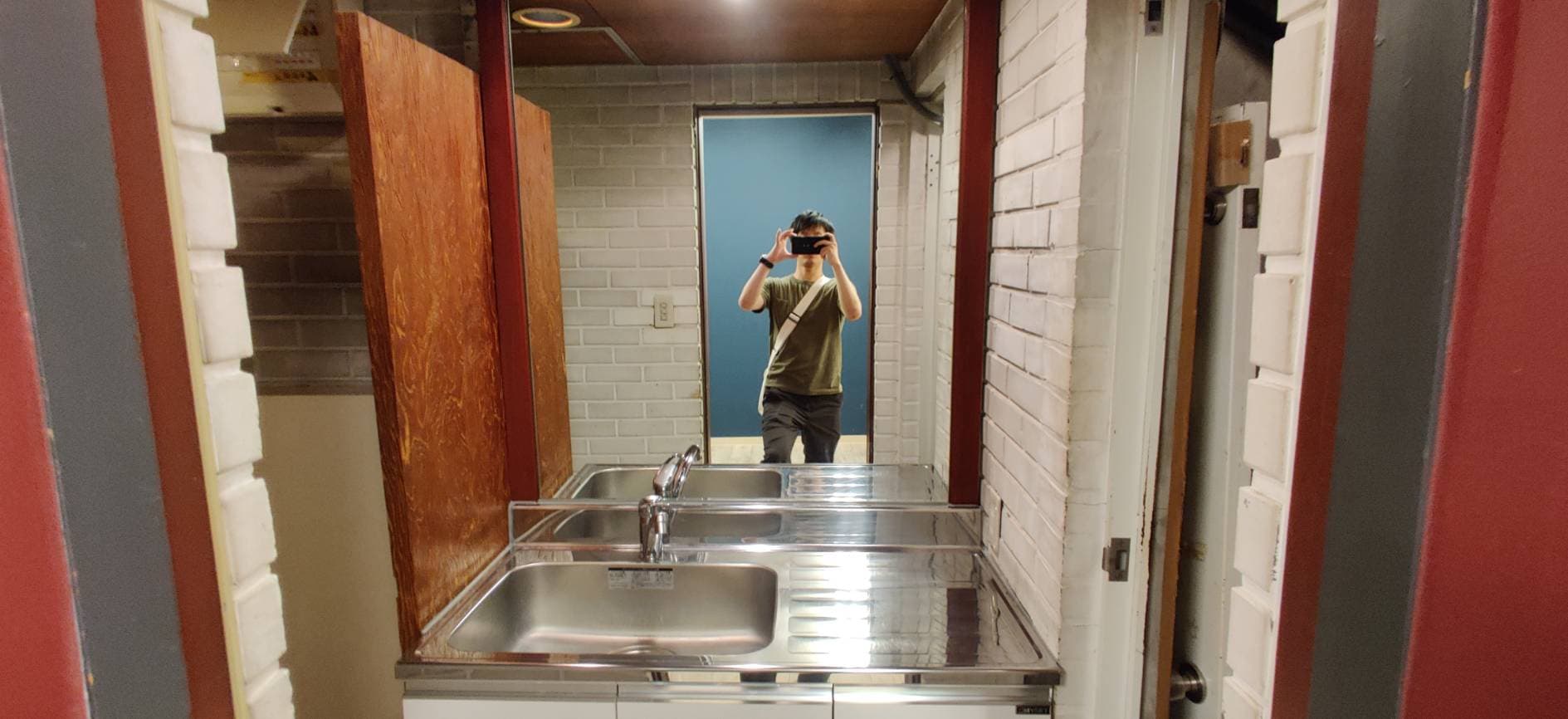 洗面所兼キッチンです。