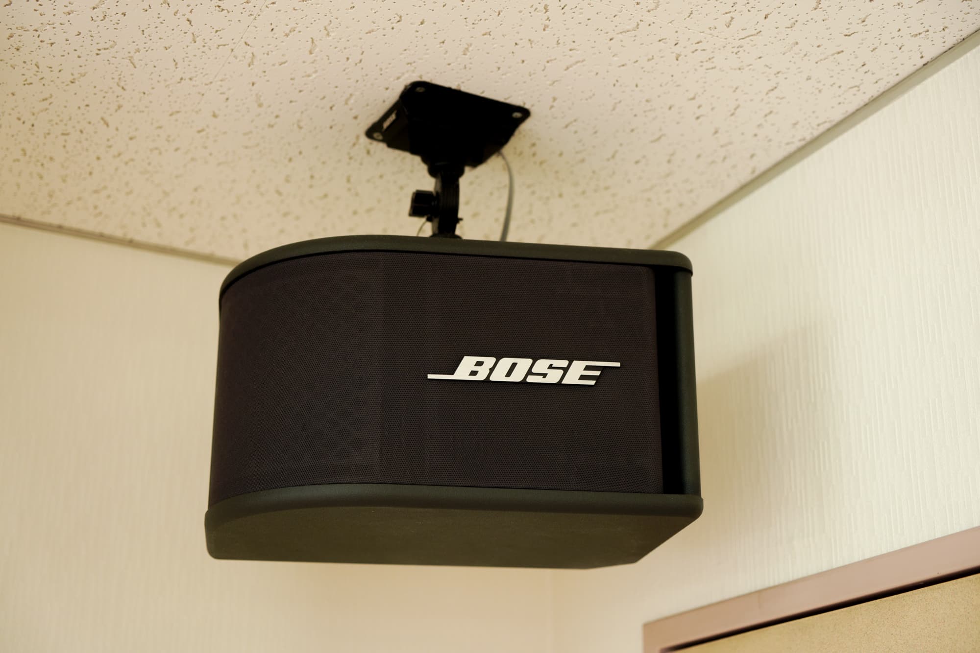 BOSEスピーカー4台で爆音OK