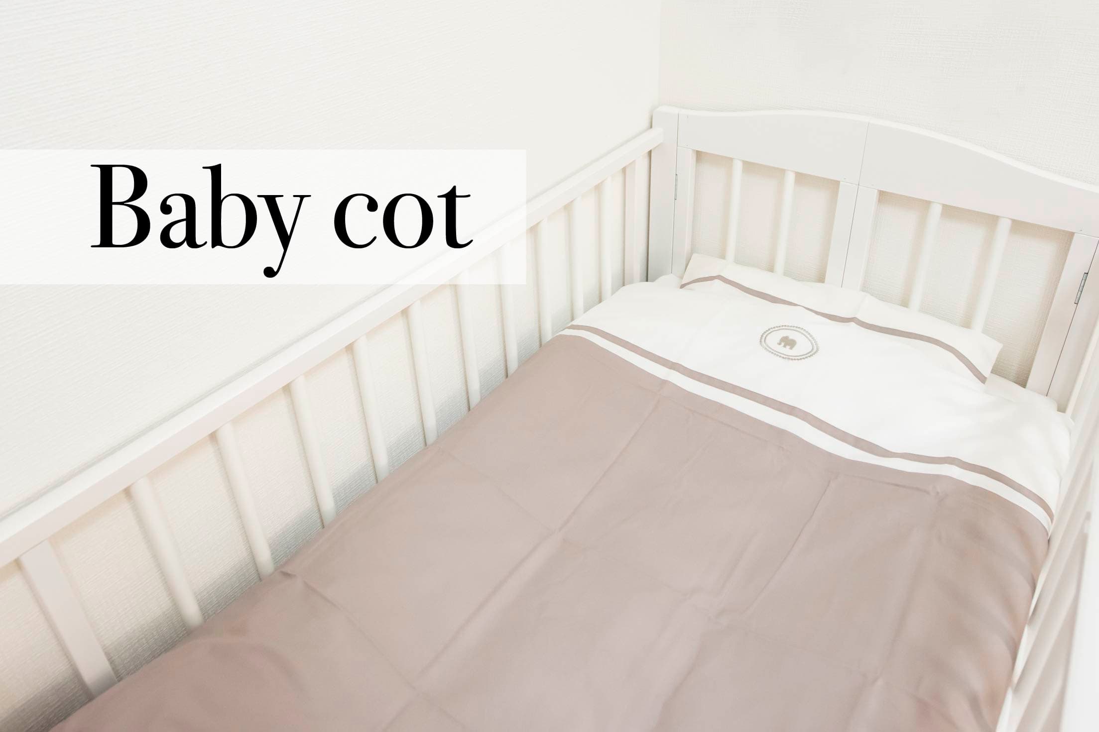 ベビーベッド、ベビーマット、ベビー掛布団、ベビーピロー ベビーベッドは上段もしくは下段でご用意可能です。*ご要望の際はオプション